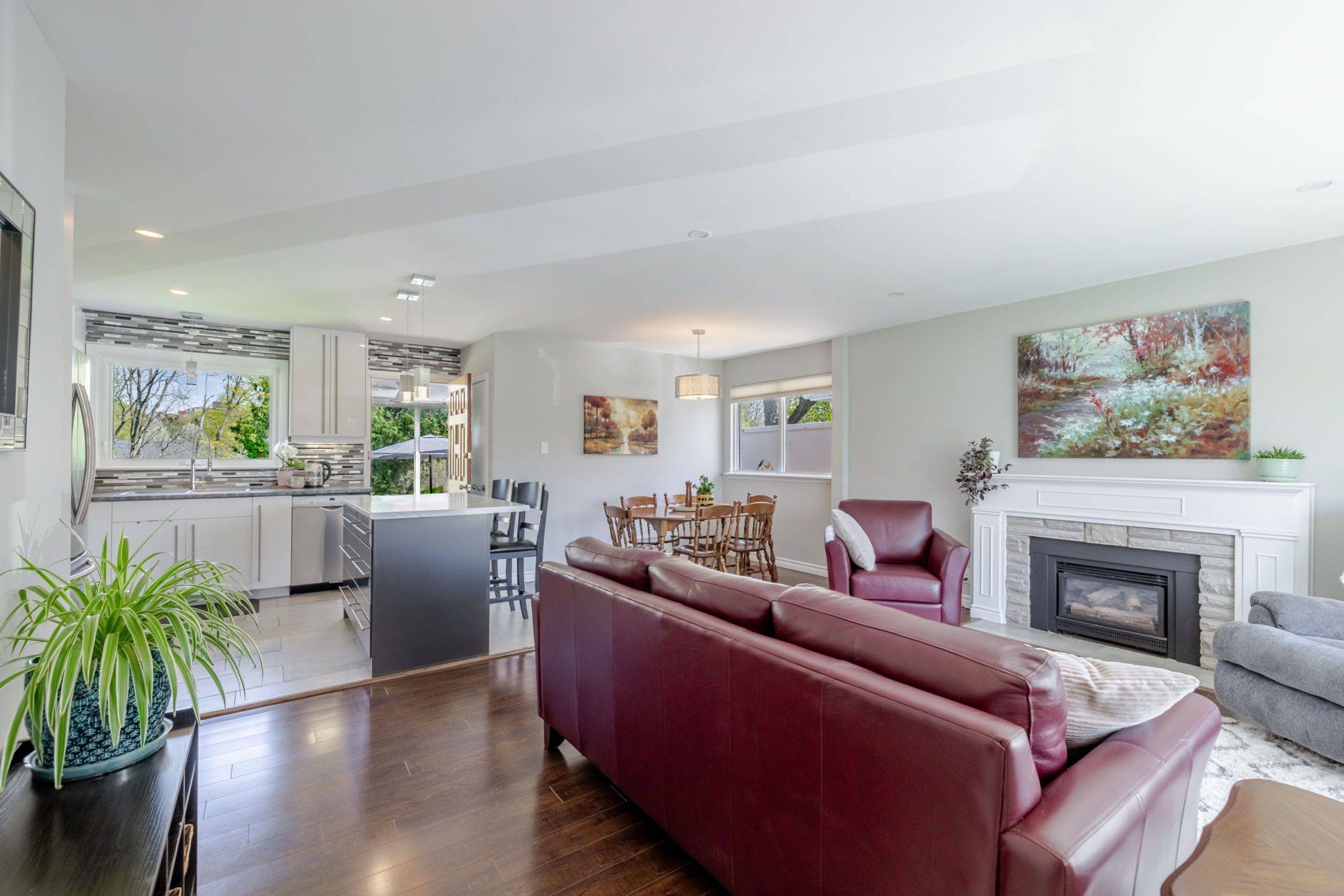 London South, ON N6J 3K1,460 Beachwood AVE