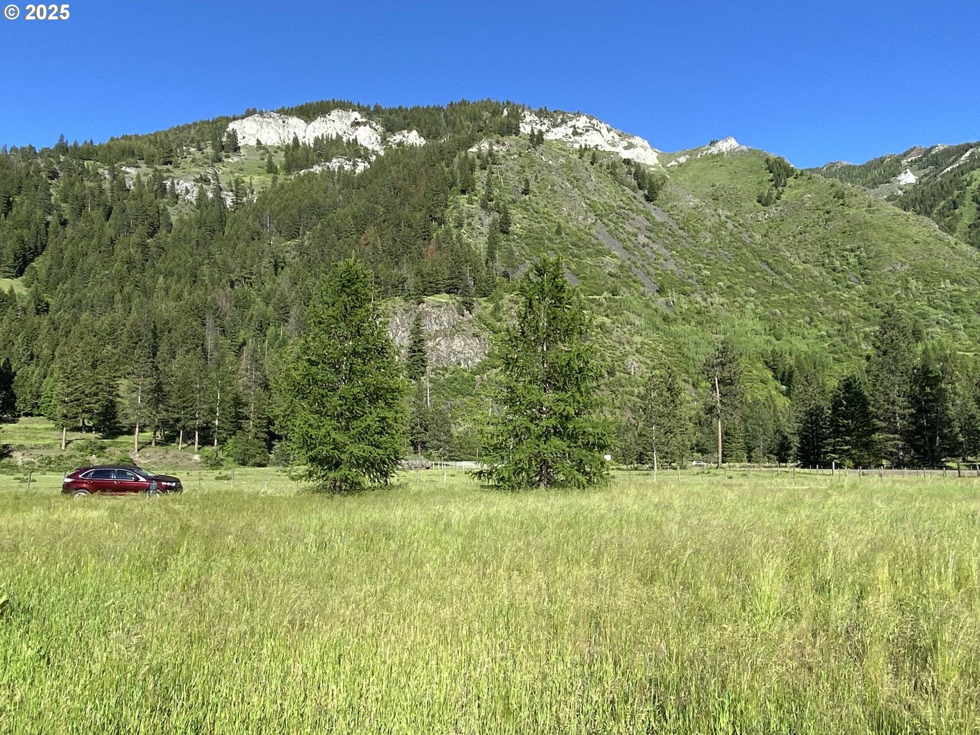 64838 LOSTINE RIVER RD, Lostine, OR 97857