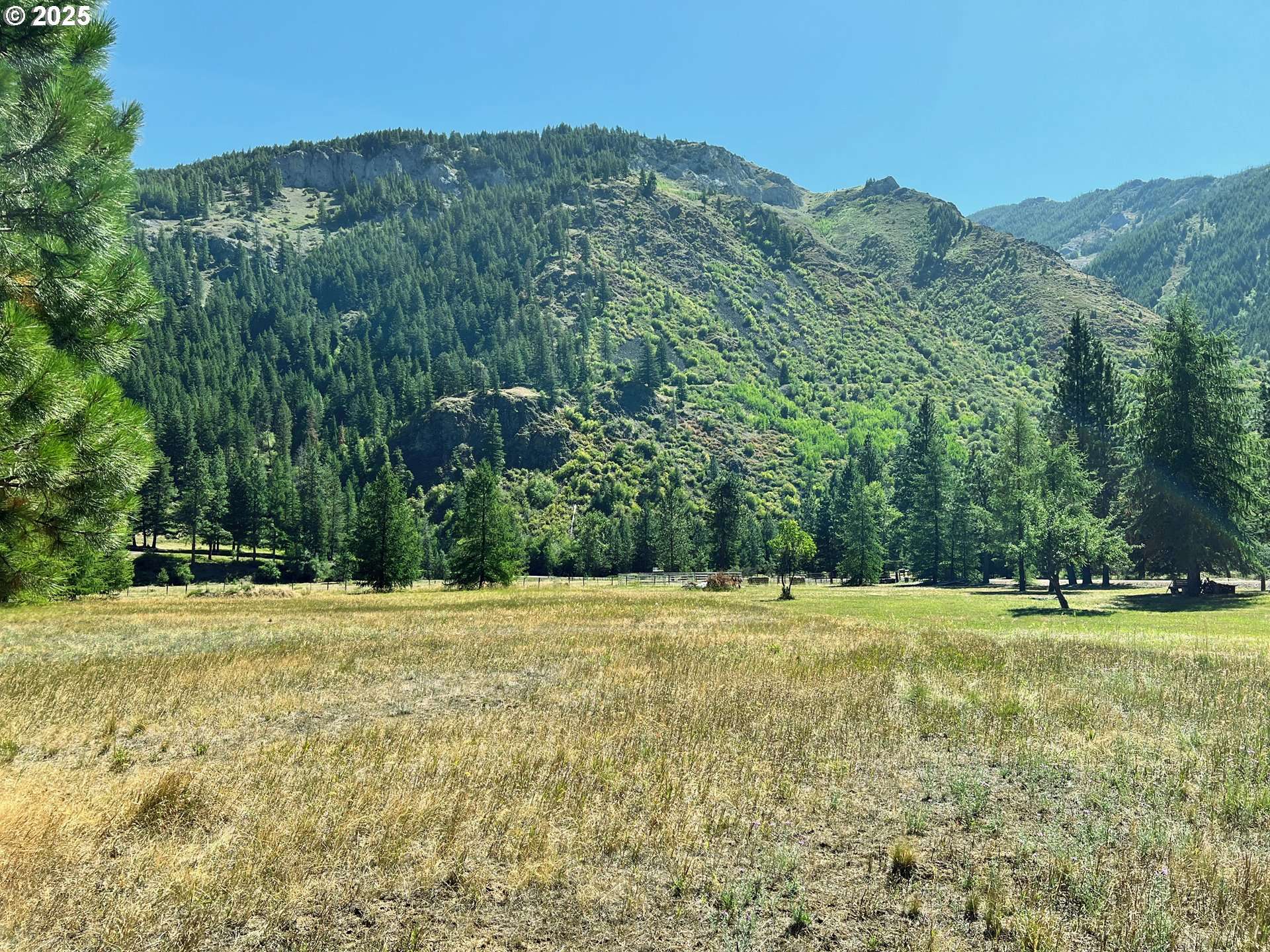 64838 LOSTINE RIVER RD, Lostine, OR 97857