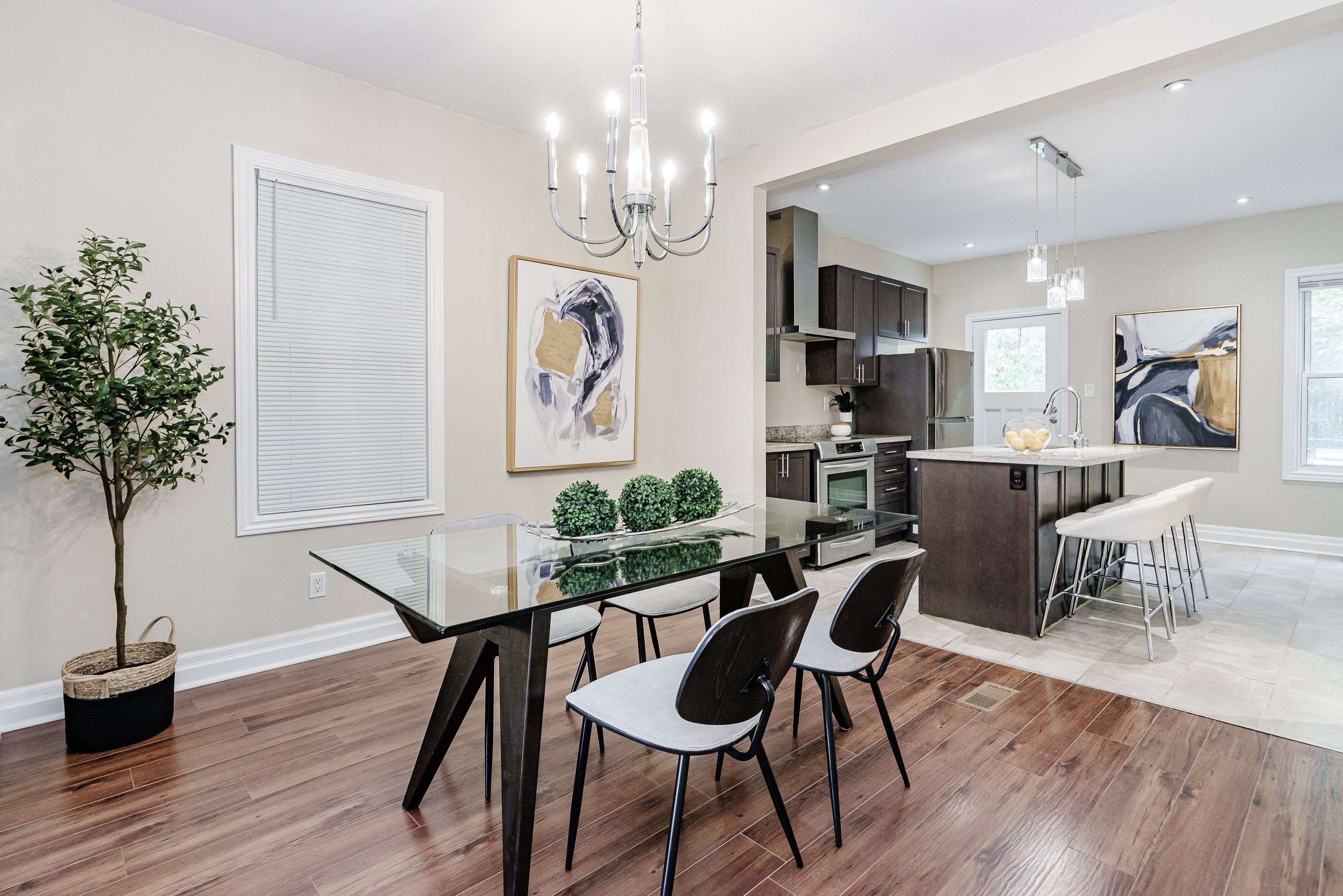 Hamilton, ON L8L 4G2,20 Burlington ST E