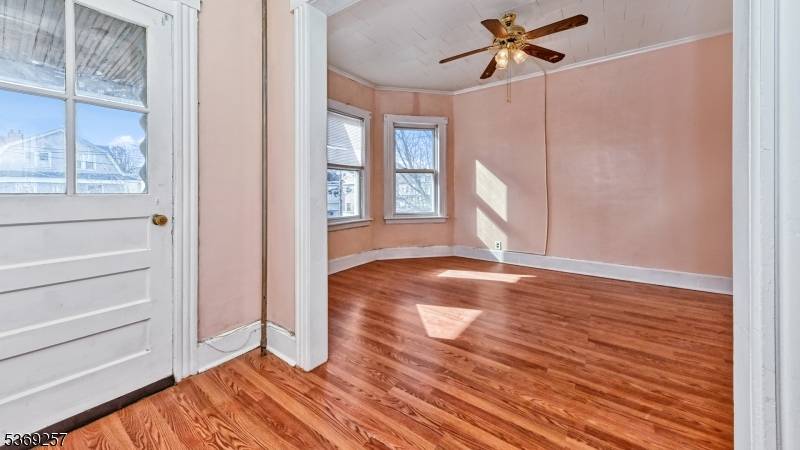 Paterson City, NJ 07513,129 17Th Ave #2