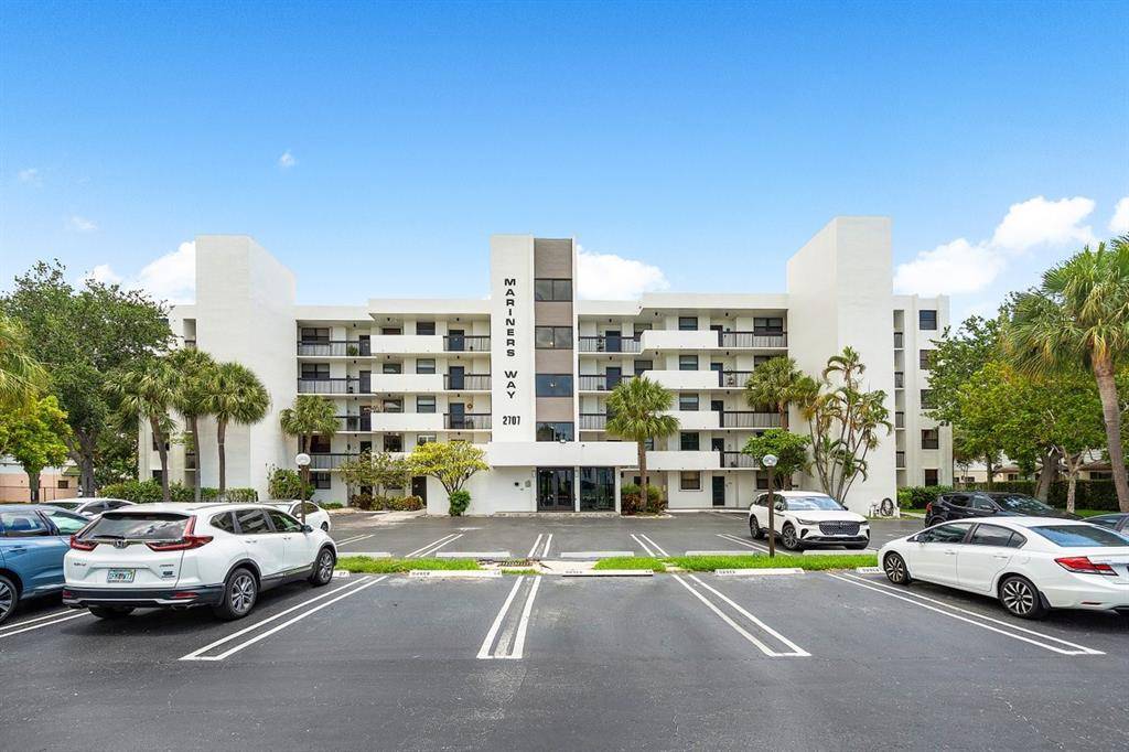 Pompano Beach, FL 33062,2707 NE 14th St Causeway #305