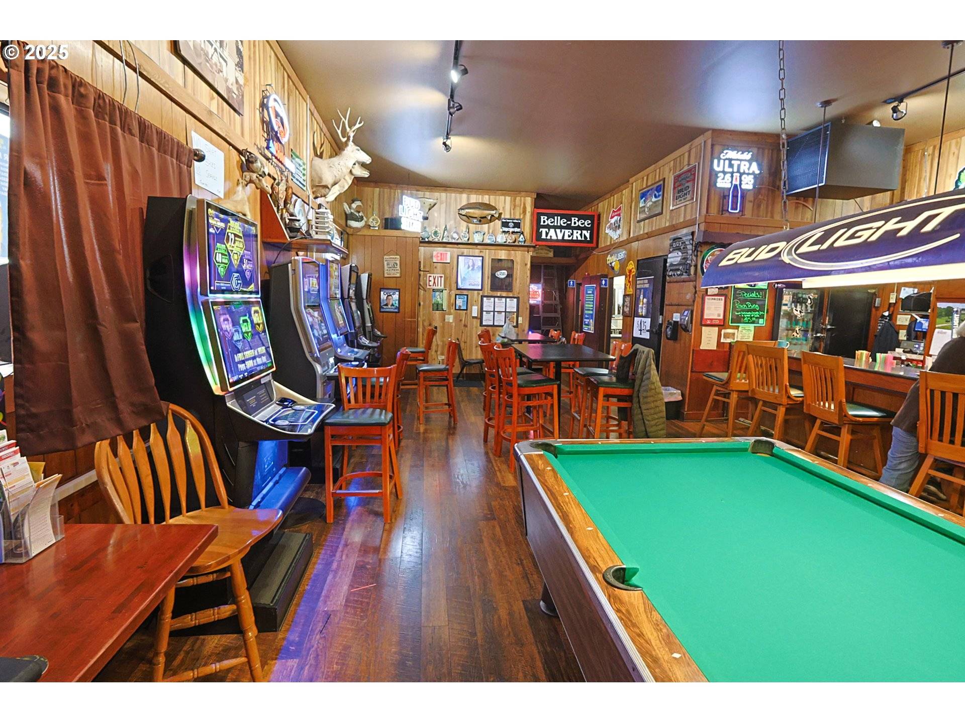 Coos Bay, OR 97420,702 NEWMARK AVE