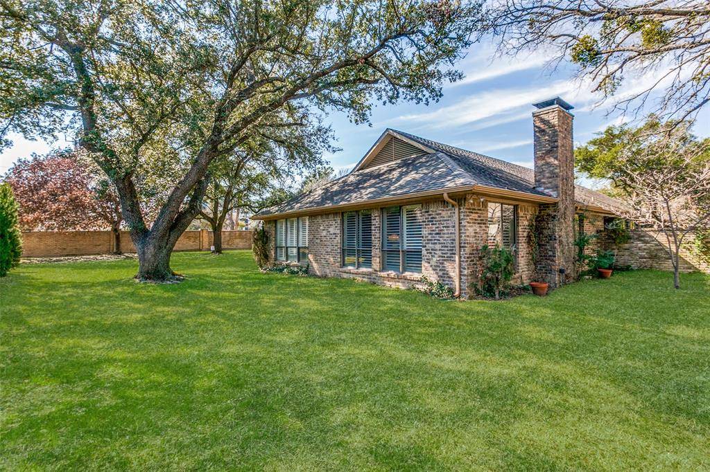 Dallas, TX 75248,5006 Village Court