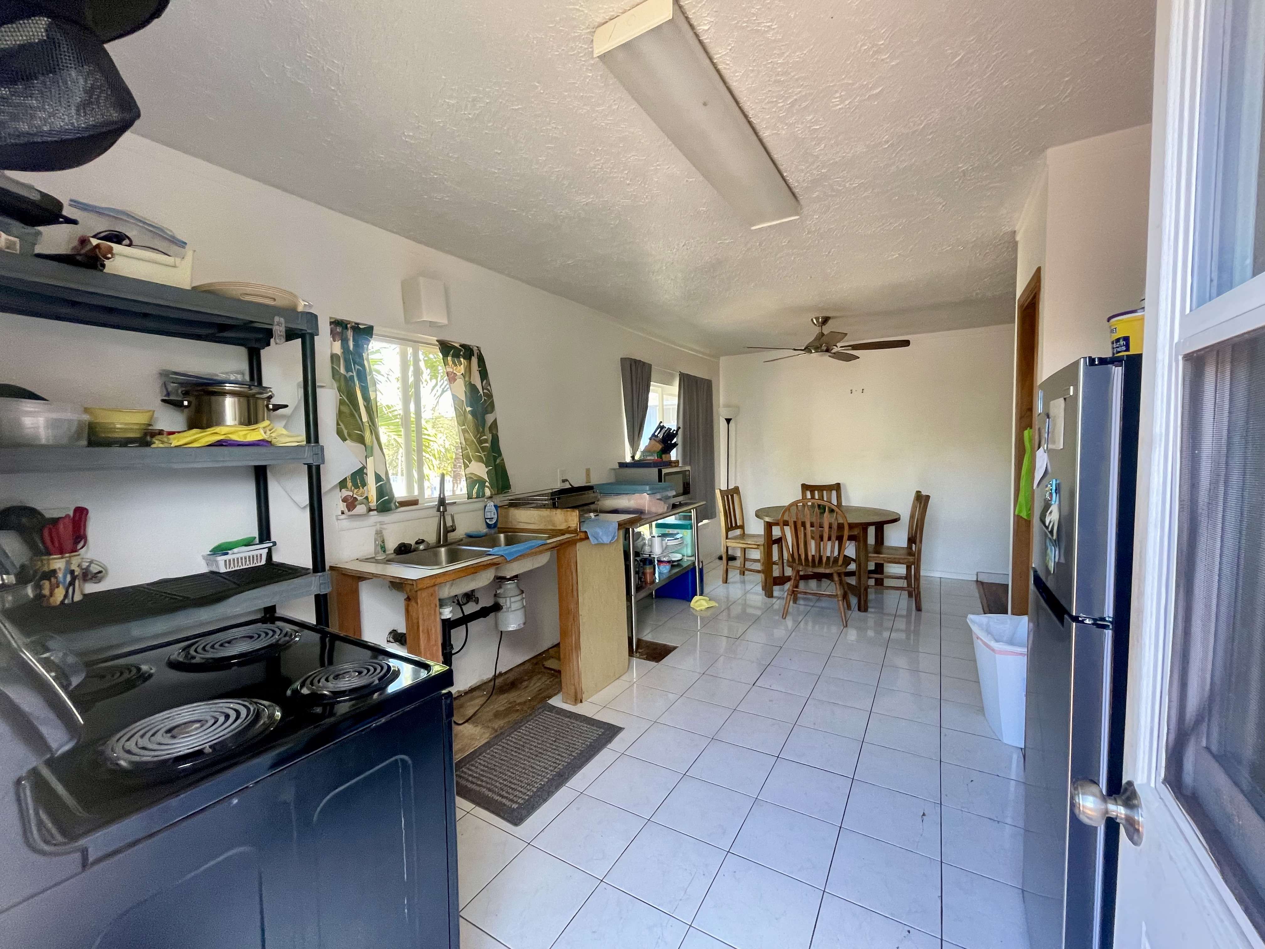 4431 IONA RD, Hanapepe, HI 96716