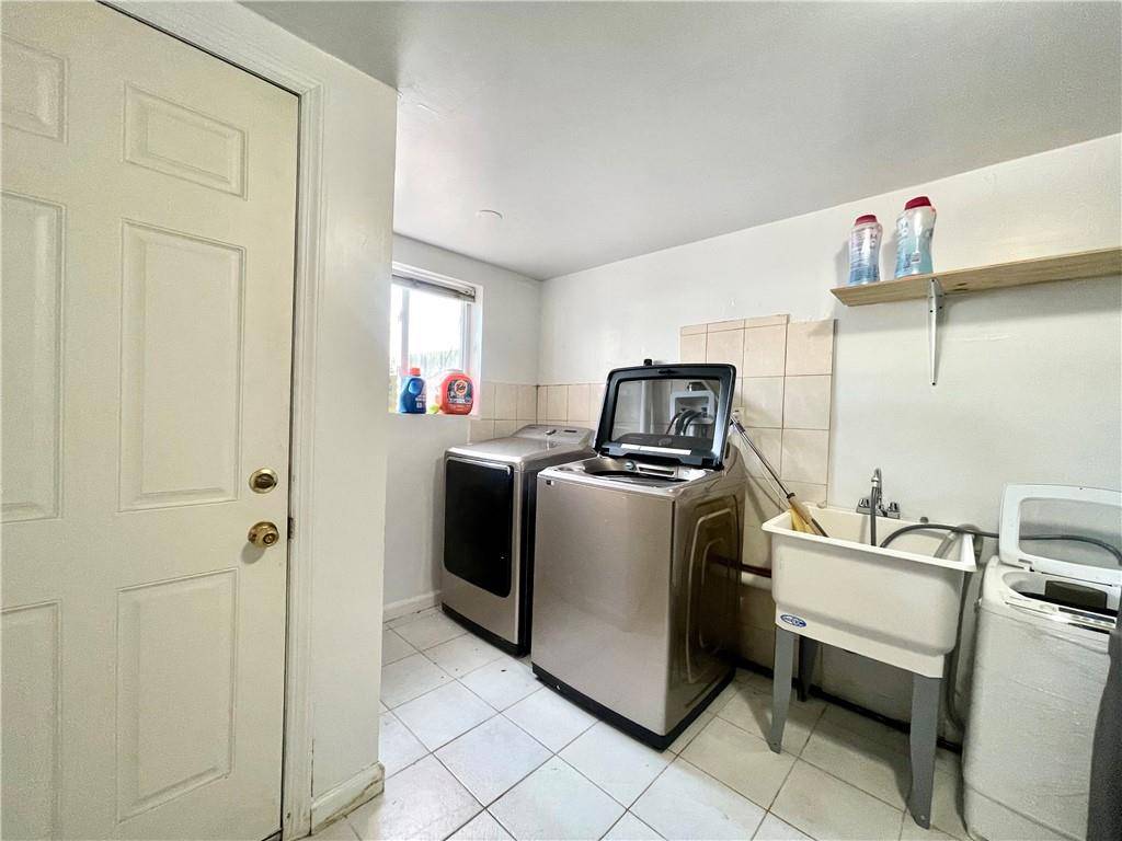 Brooklyn, NY 11223,33 Avenue X