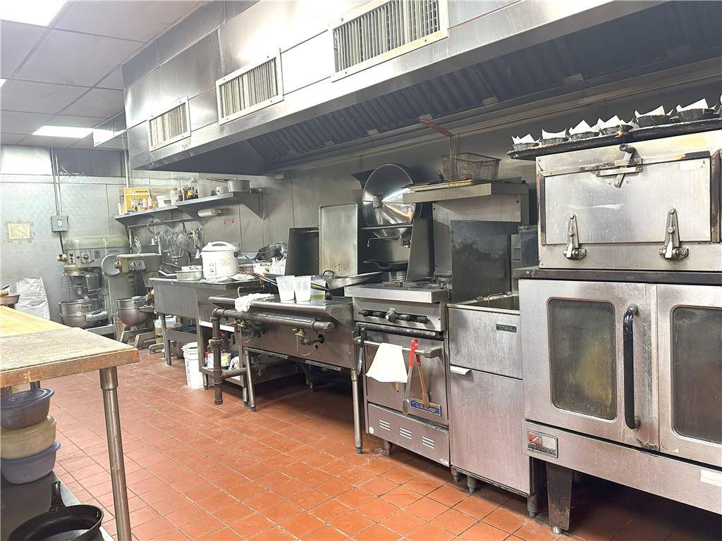 Brooklyn, NY 11204,6317 18th AVE