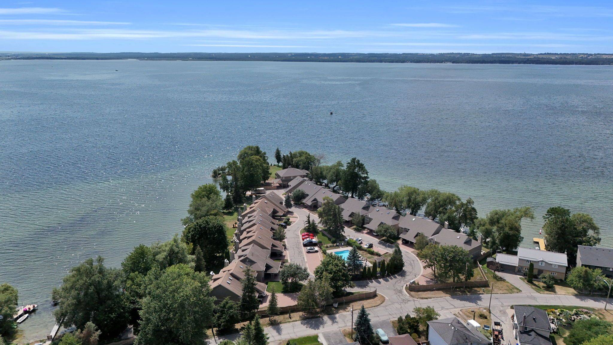 Georgina, ON L4P 3H2,12 Davy Point CIR