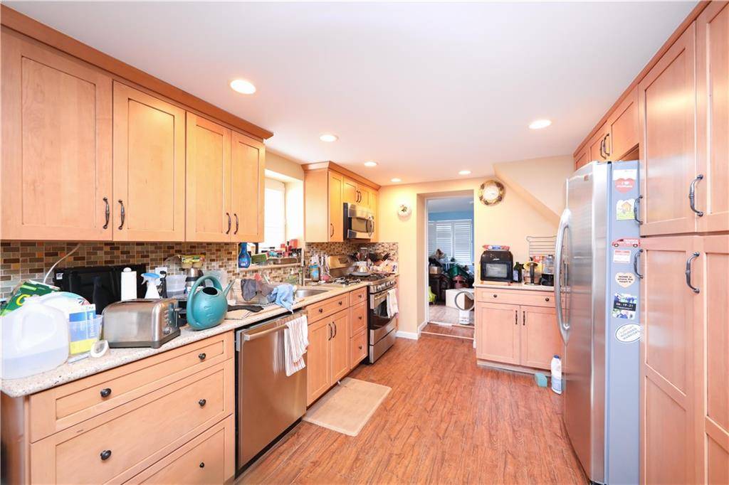 Staten  Island, NY 10305,139 Hurlbert ST