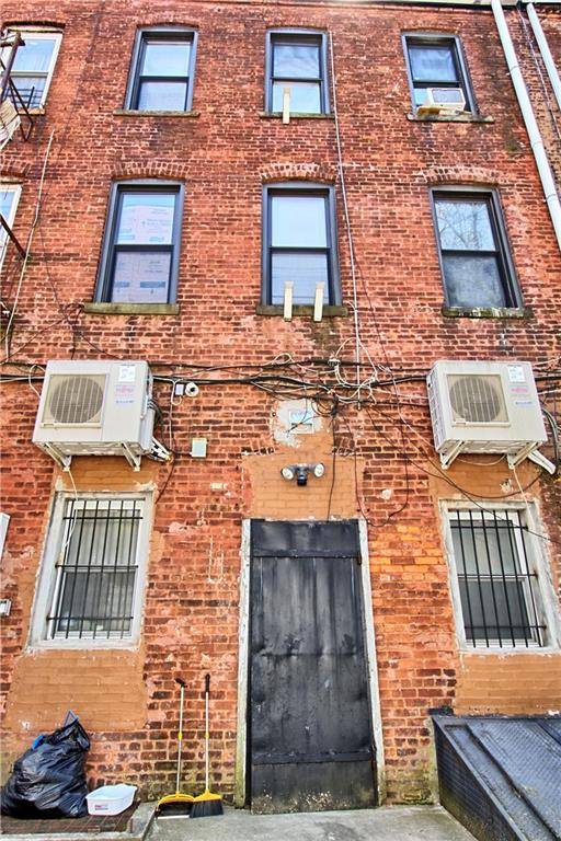 Brooklyn, NY 11208,3299 Fulton ST