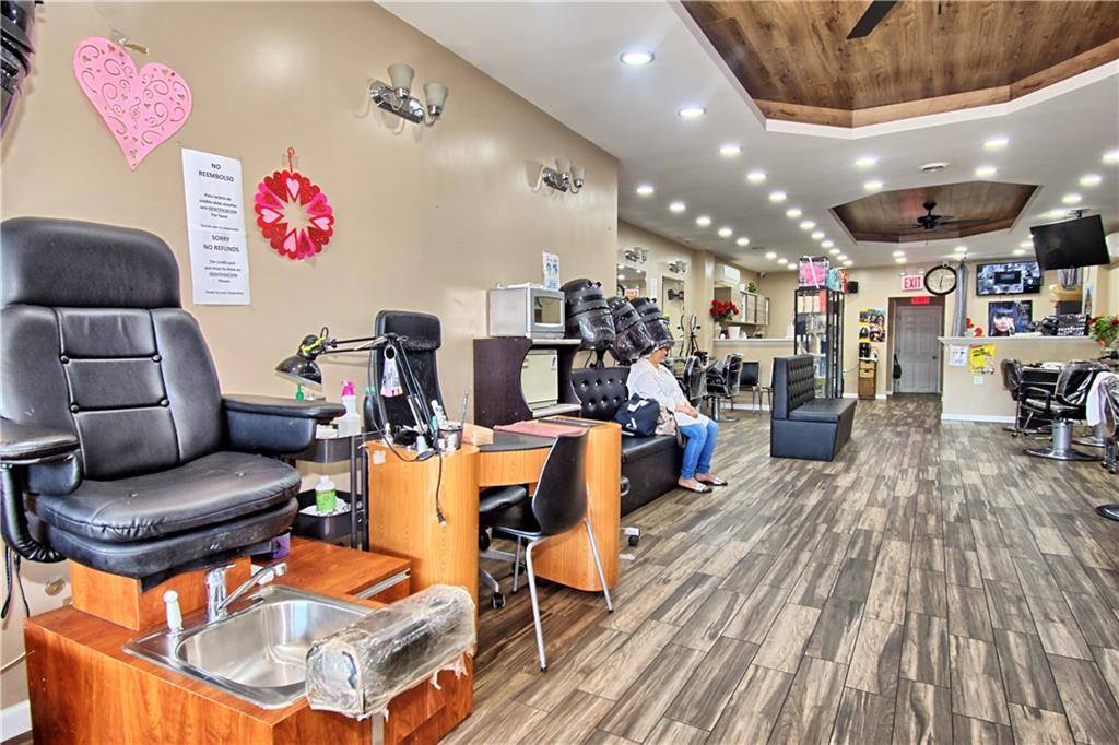 Brooklyn, NY 11208,3299 Fulton ST