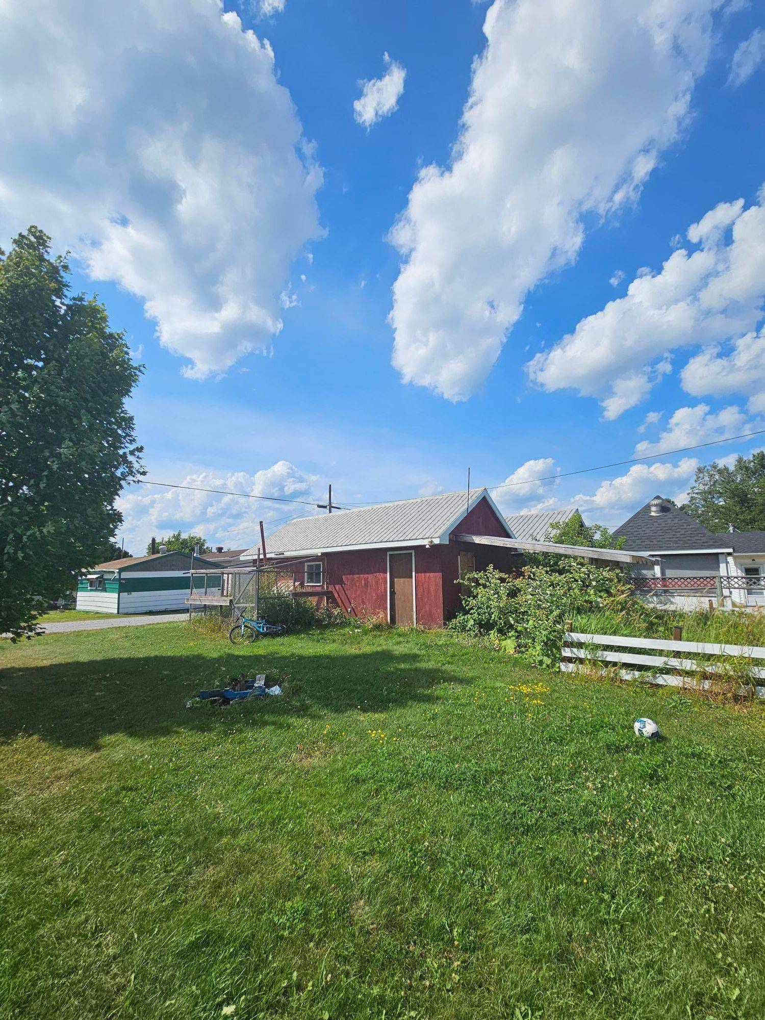 Timiskaming, ON P0J 1N0,53 Empire ST