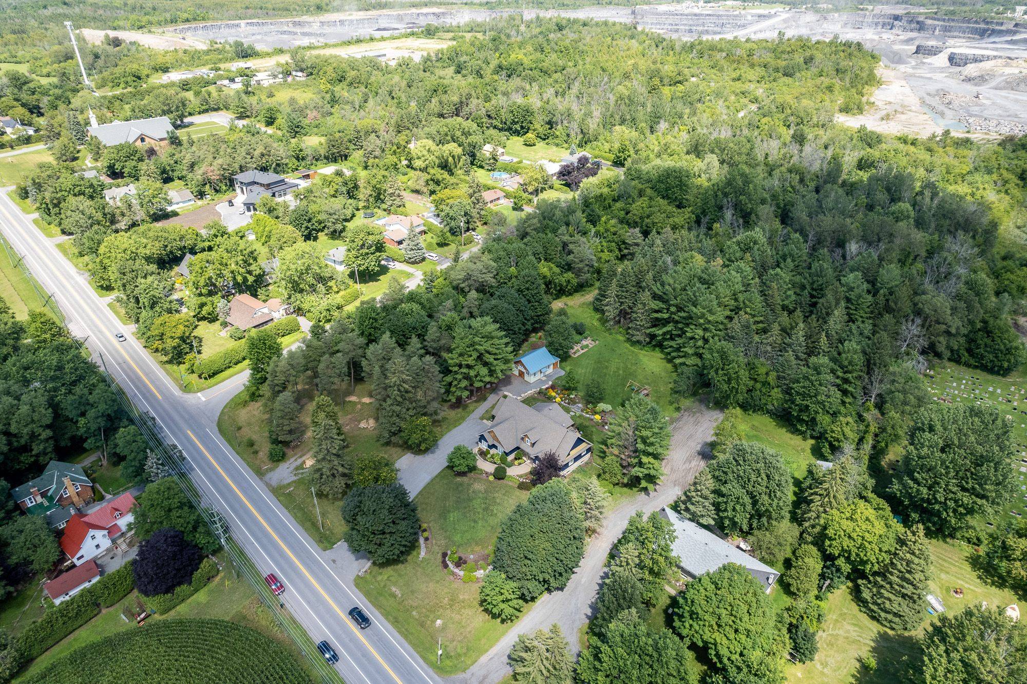 Bells Corners And South To Fallowfield, ON K2R 1E4,5486 Old Richmond Rd. RD W