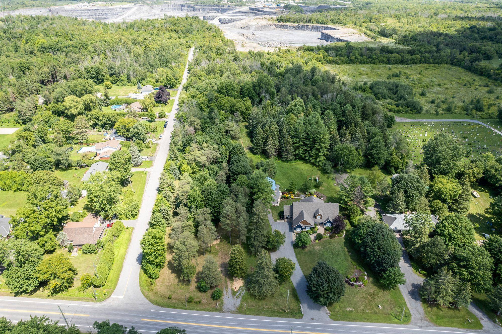 5486 Old Richmond Rd. RD W, Bells Corners And South To Fallowfield, ON K2R 1E4