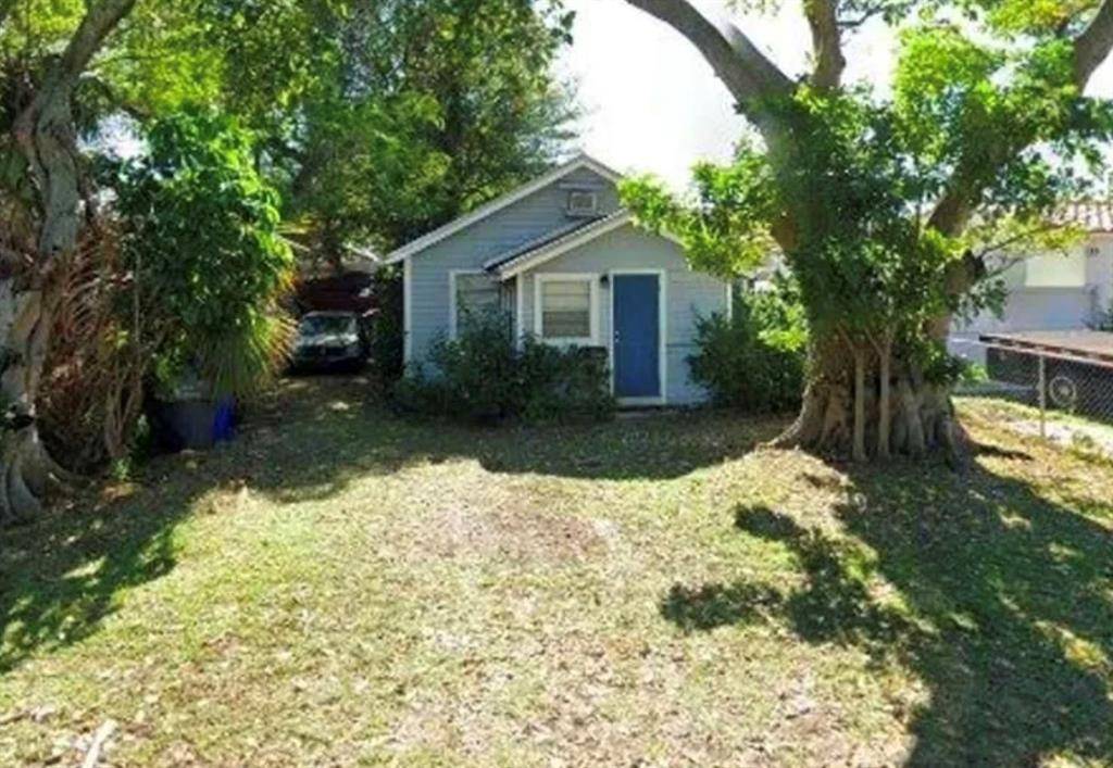 Hollywood, FL 33020,1846 Dixieanna St