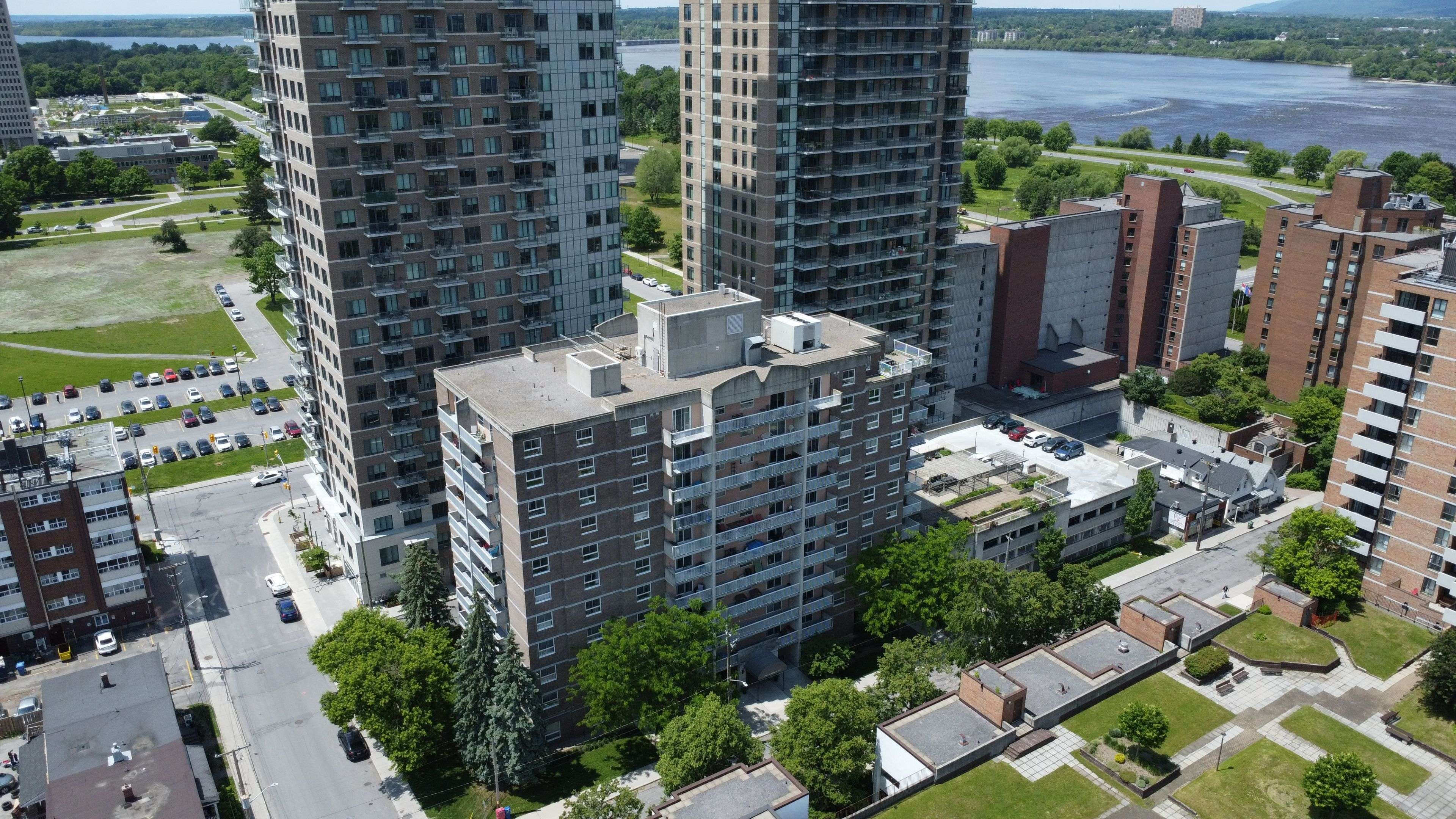 West Centre Town, ON K1Y 4S9,110 Forward AVE #501