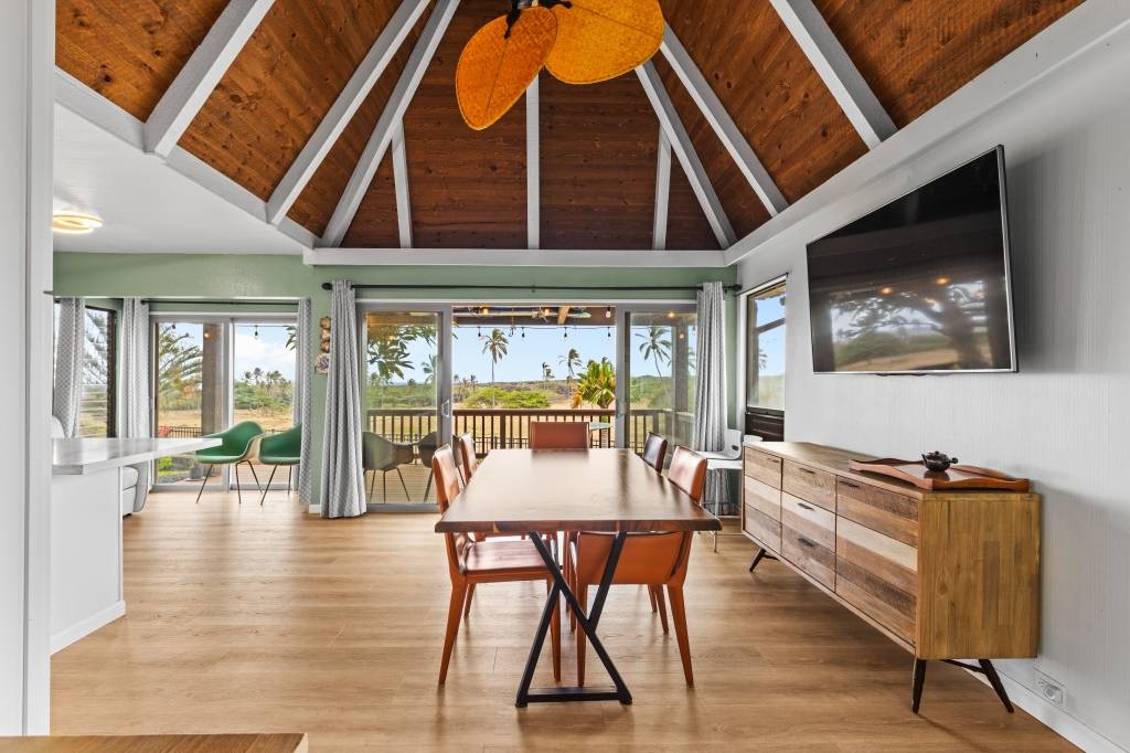 Pahala, HI 96772,95-789 NINOLE LOOP RD #42