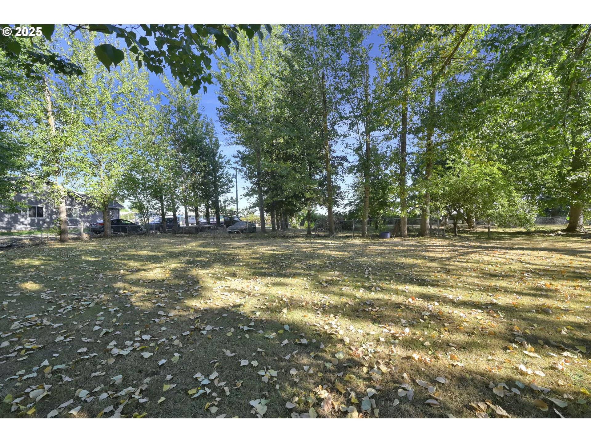 Harrisburg, OR 97446,950 LASALLE ST