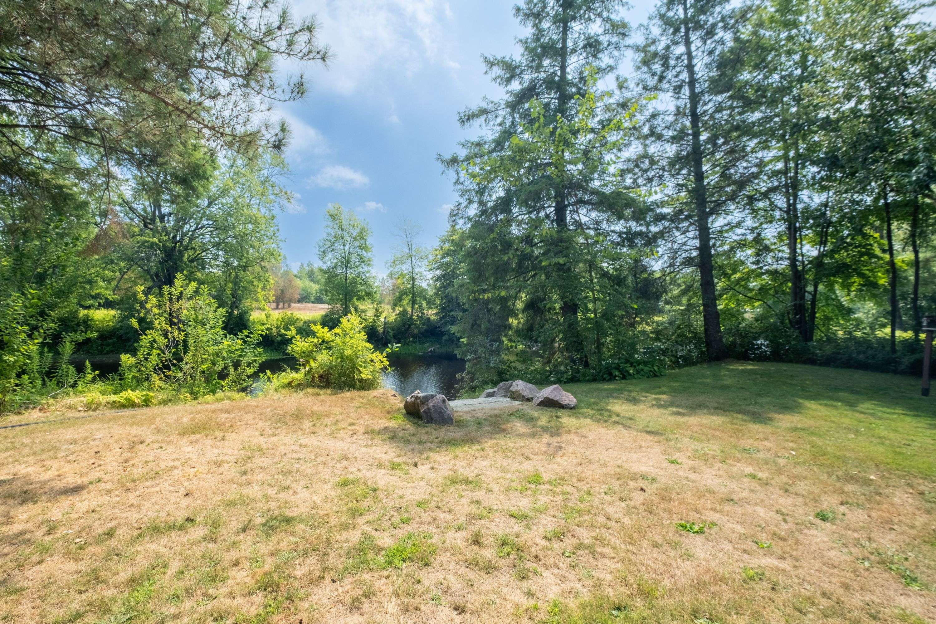 Ramara, ON L0K 2B0,7249 Davy DR