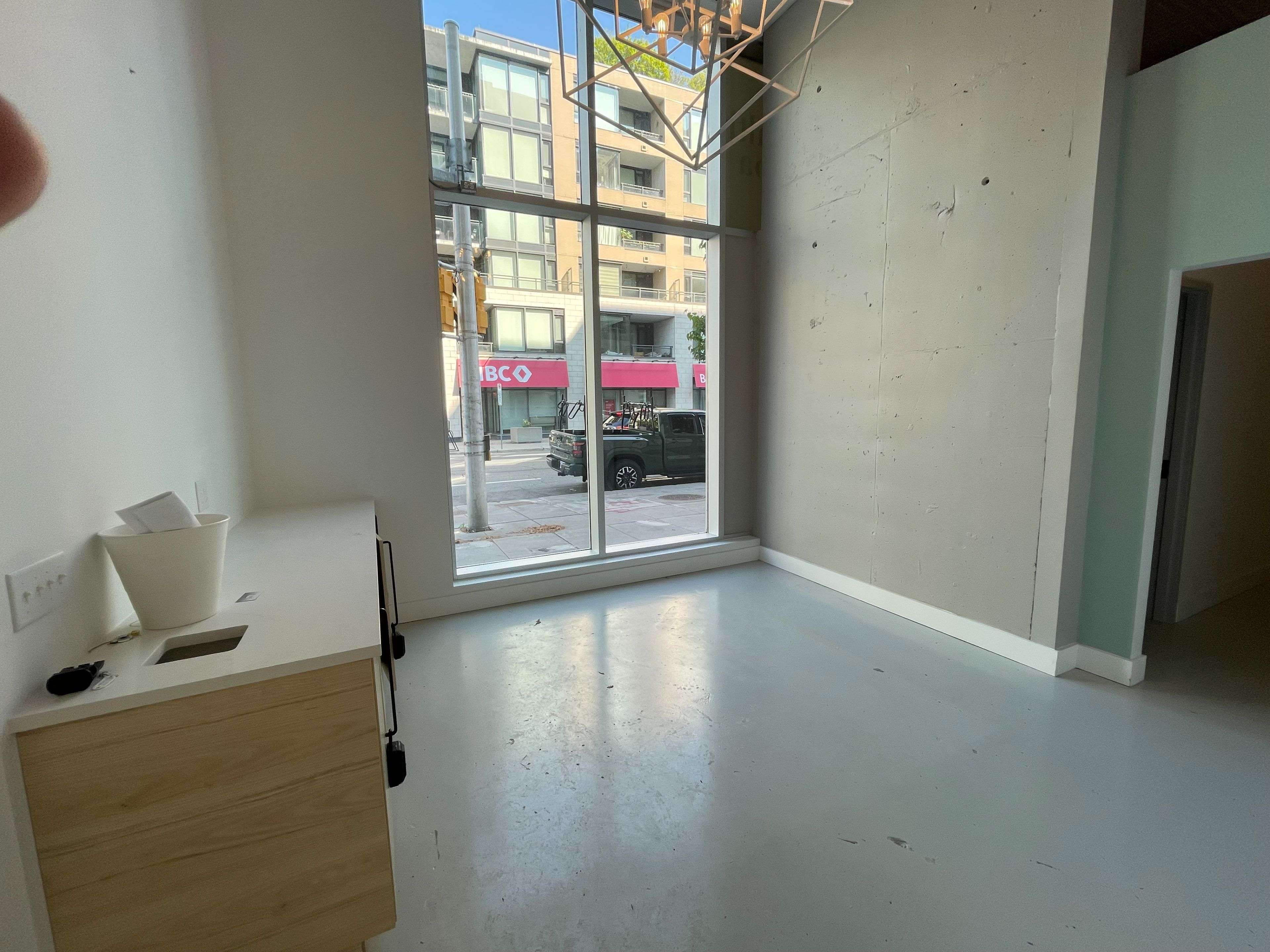 Westboro - Hampton Park, ON K1Z 0A6,108 Richmond RD