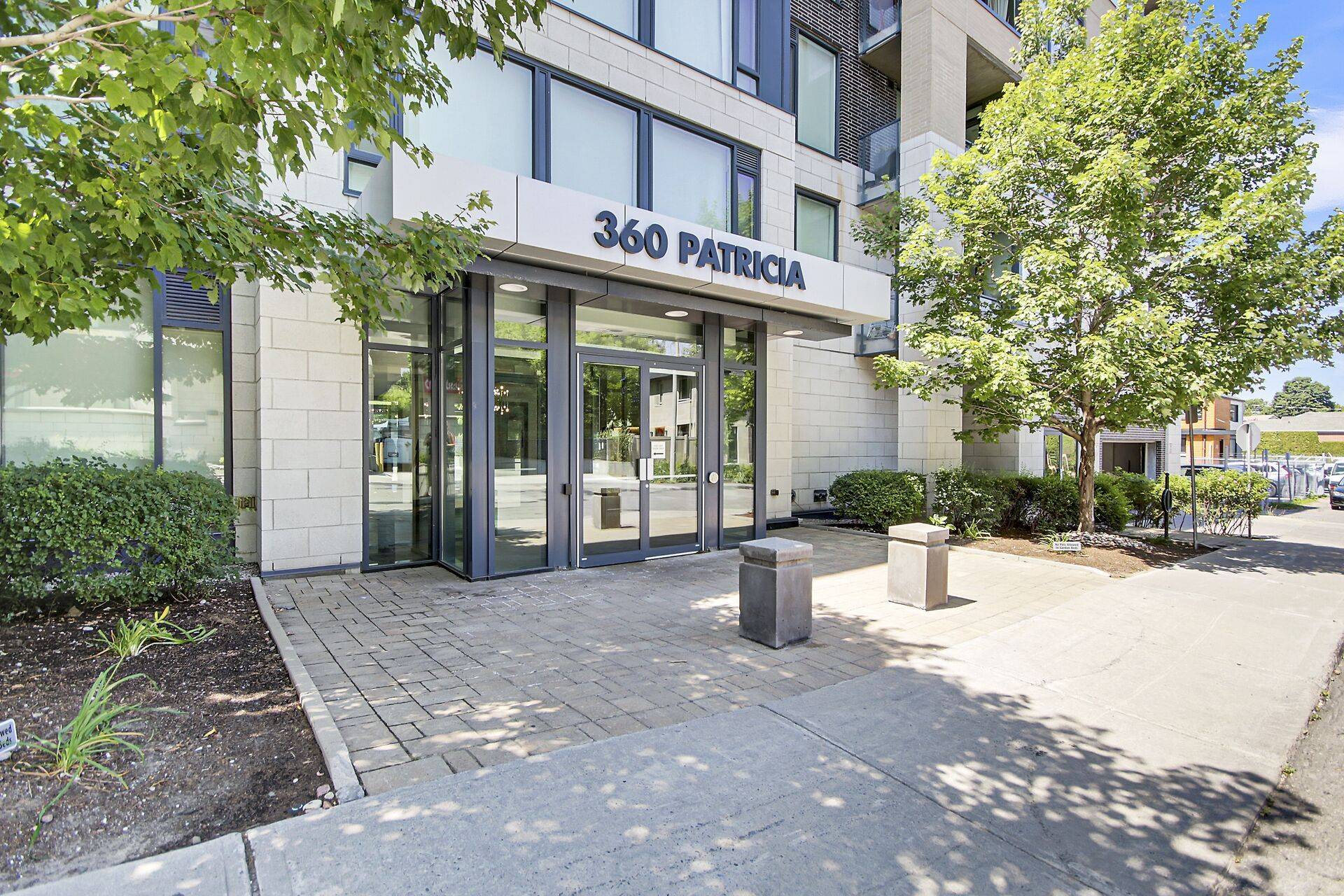 Westboro - Hampton Park, ON K1Z 0A8,360 Patricia AVE #315