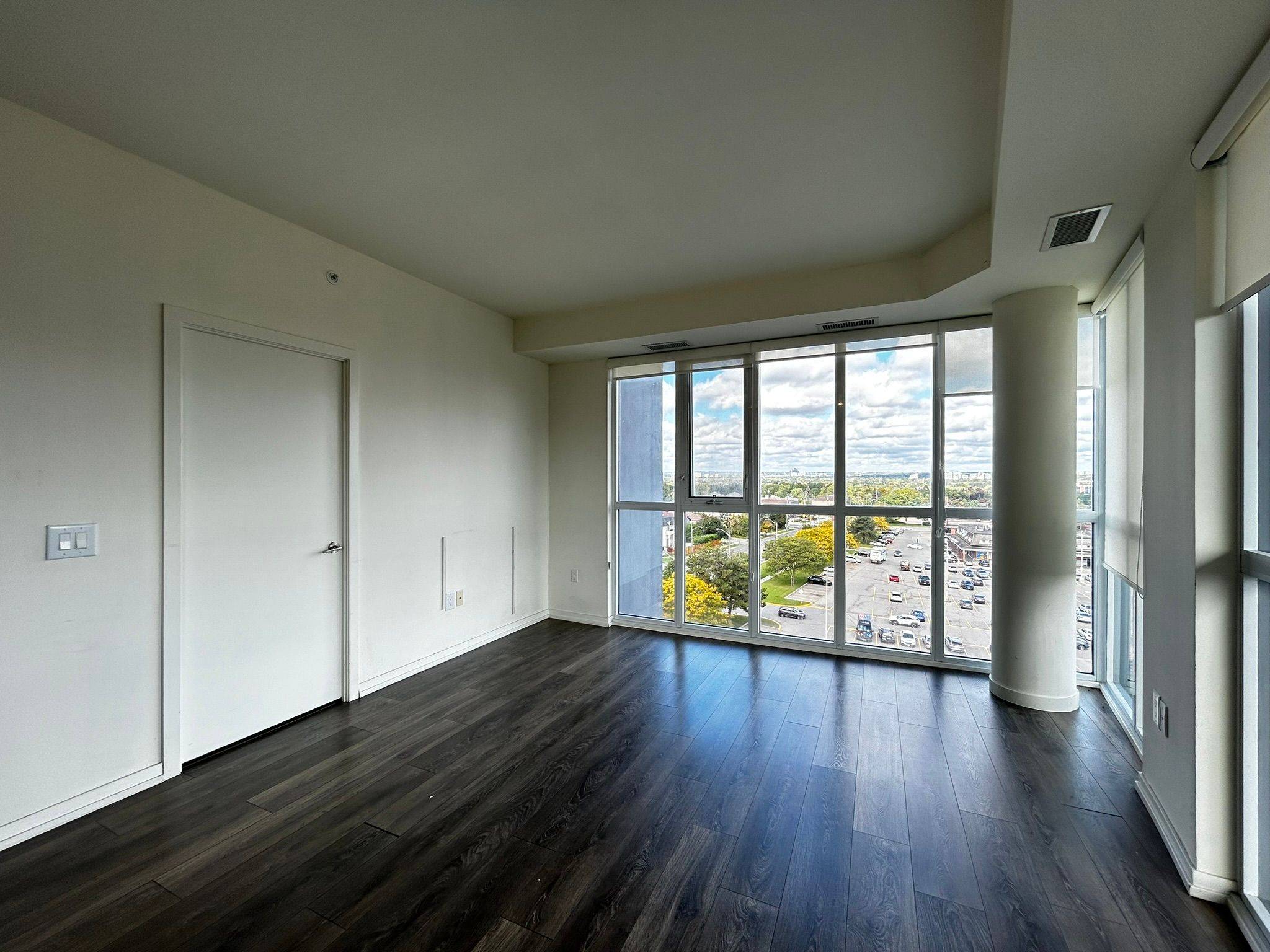 Toronto C15, ON M2K 2J7,3237 Bayview AVE #906
