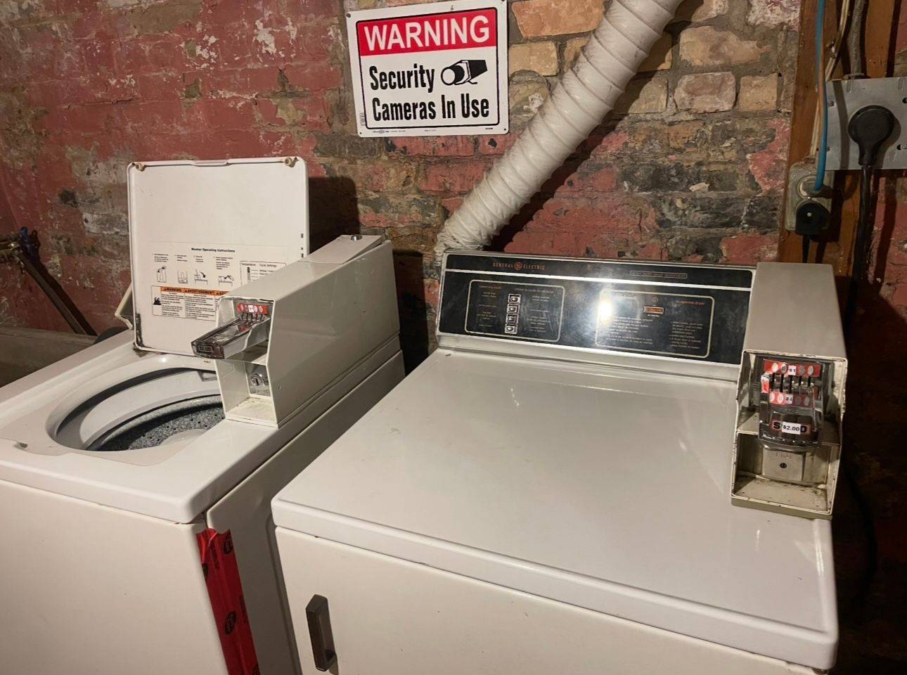 London East, ON N5W 2Z4,720 Dundas ST