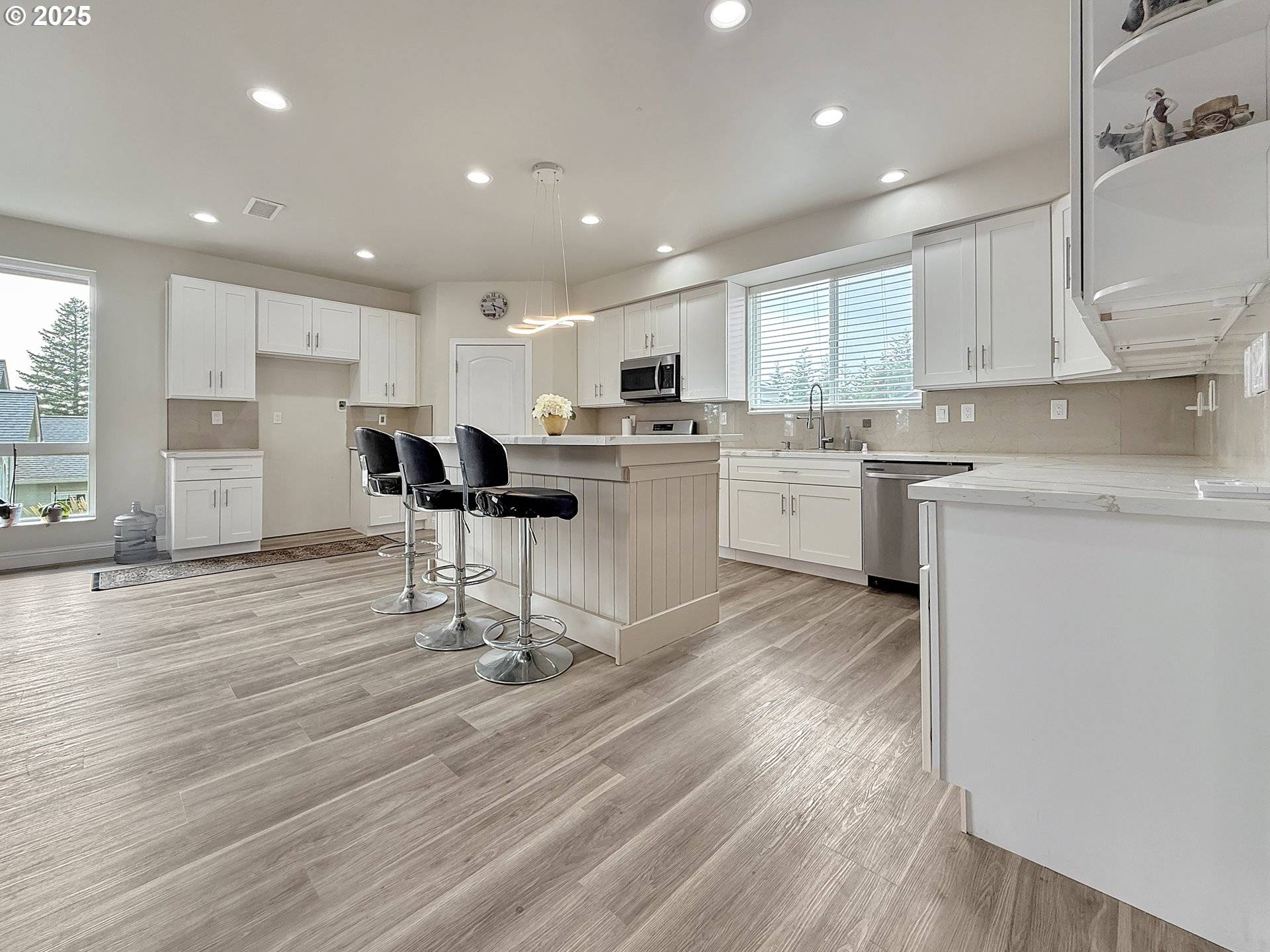 Brookings, OR 97415,7175 VISTA RIDGE DR