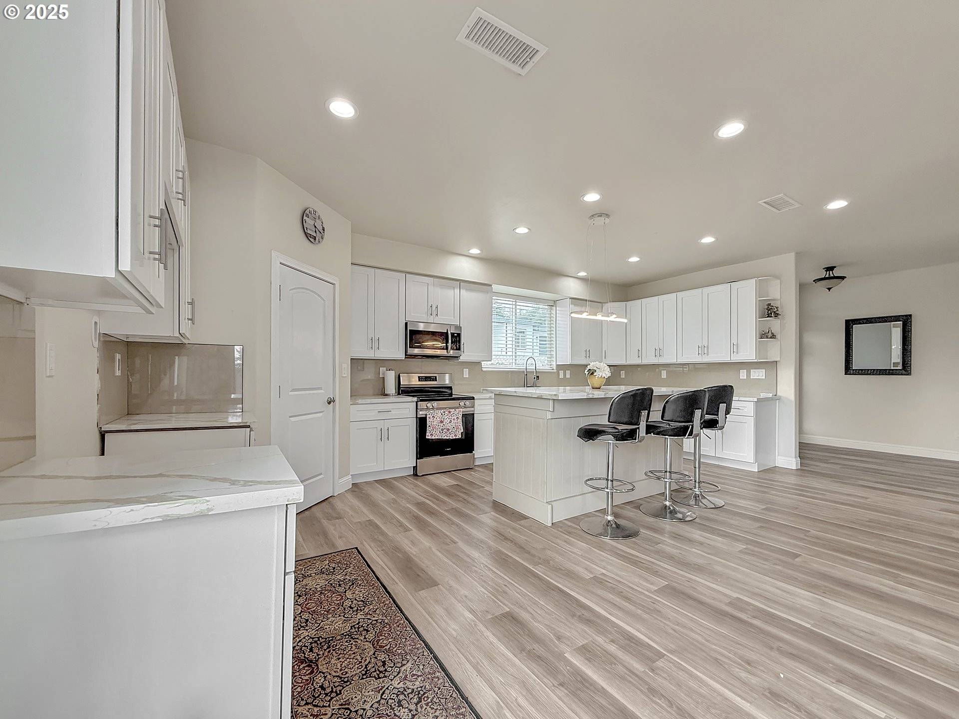 Brookings, OR 97415,7175 VISTA RIDGE DR