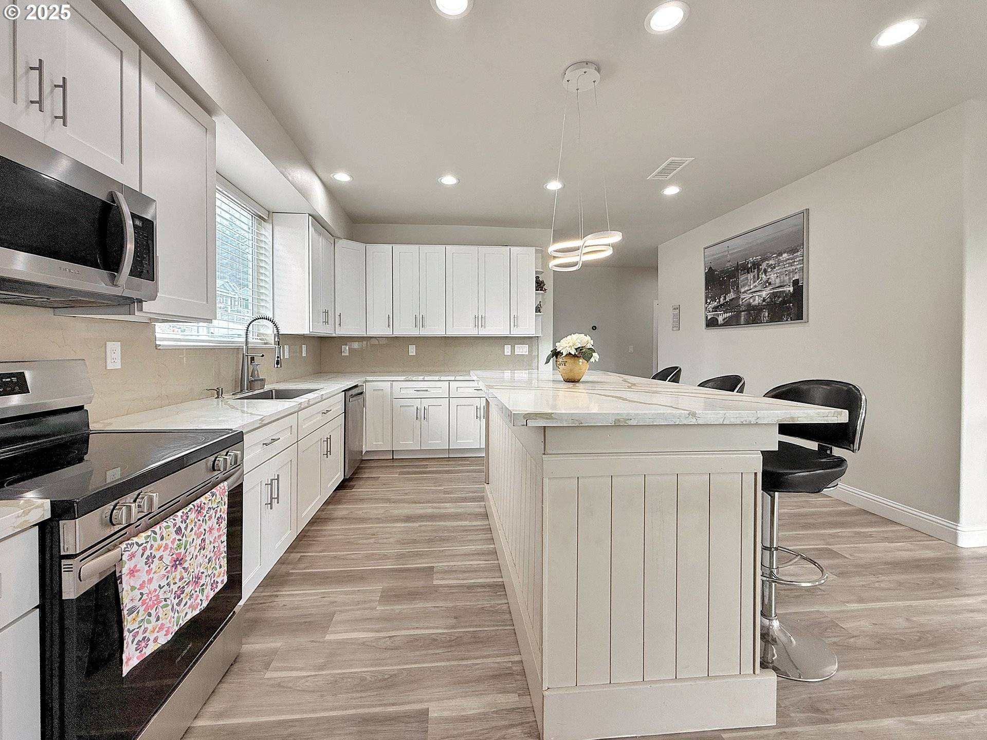 Brookings, OR 97415,7175 VISTA RIDGE DR