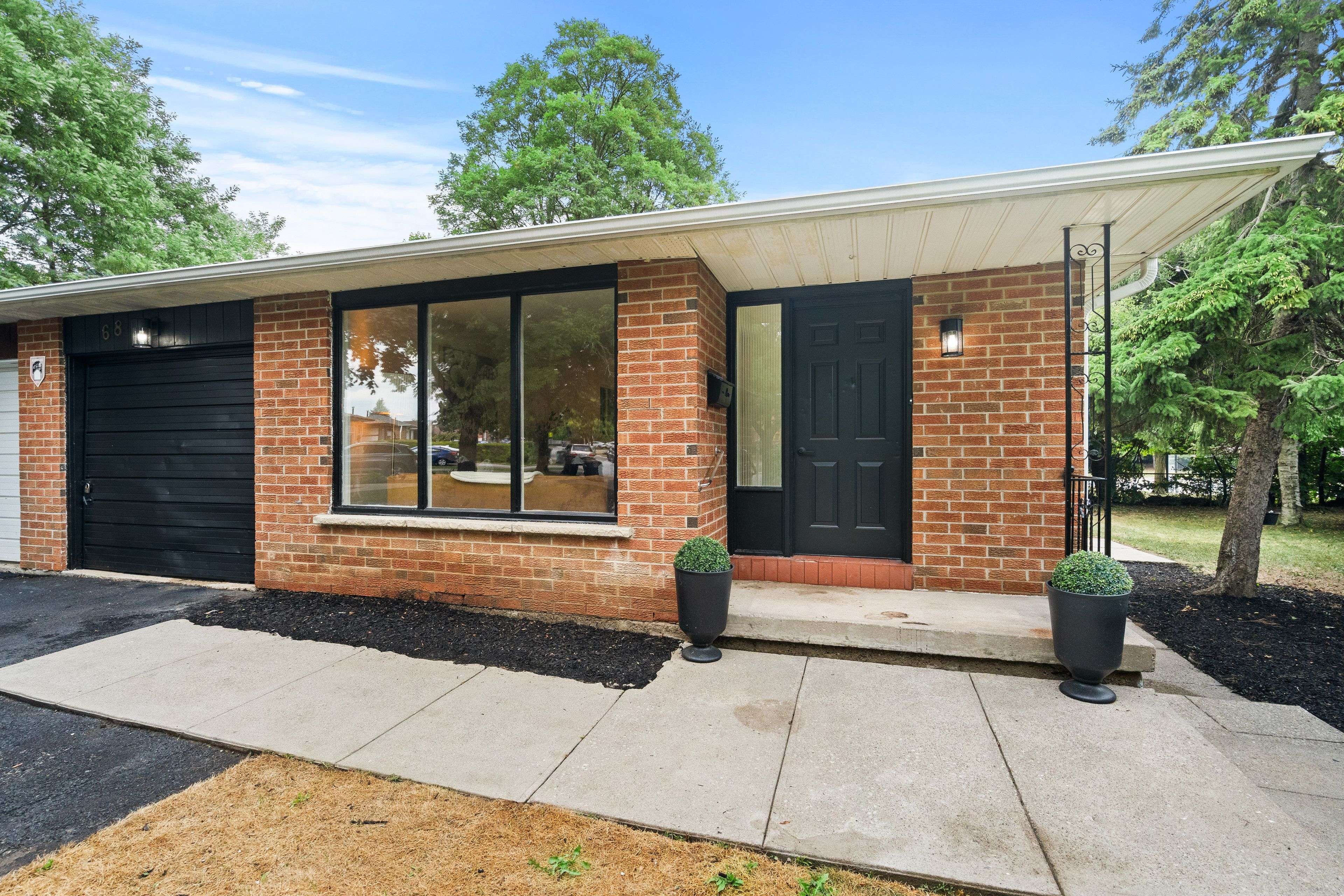 Brampton, ON L6S 3E7,68 Montjoy CRES