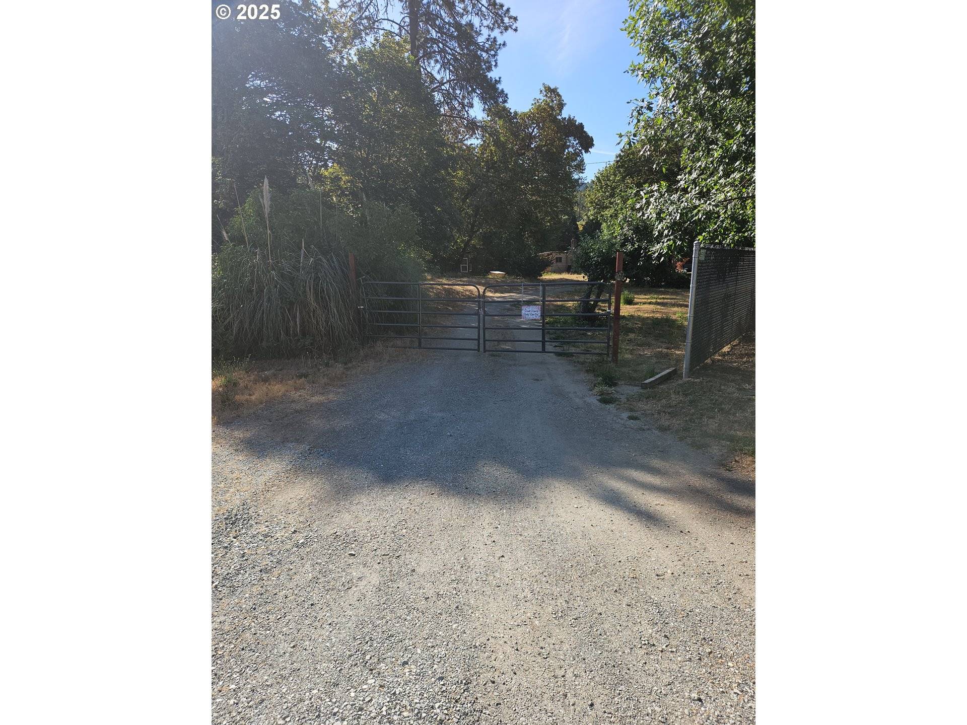 149 BEAVER LN, Canyonville, OR 97417