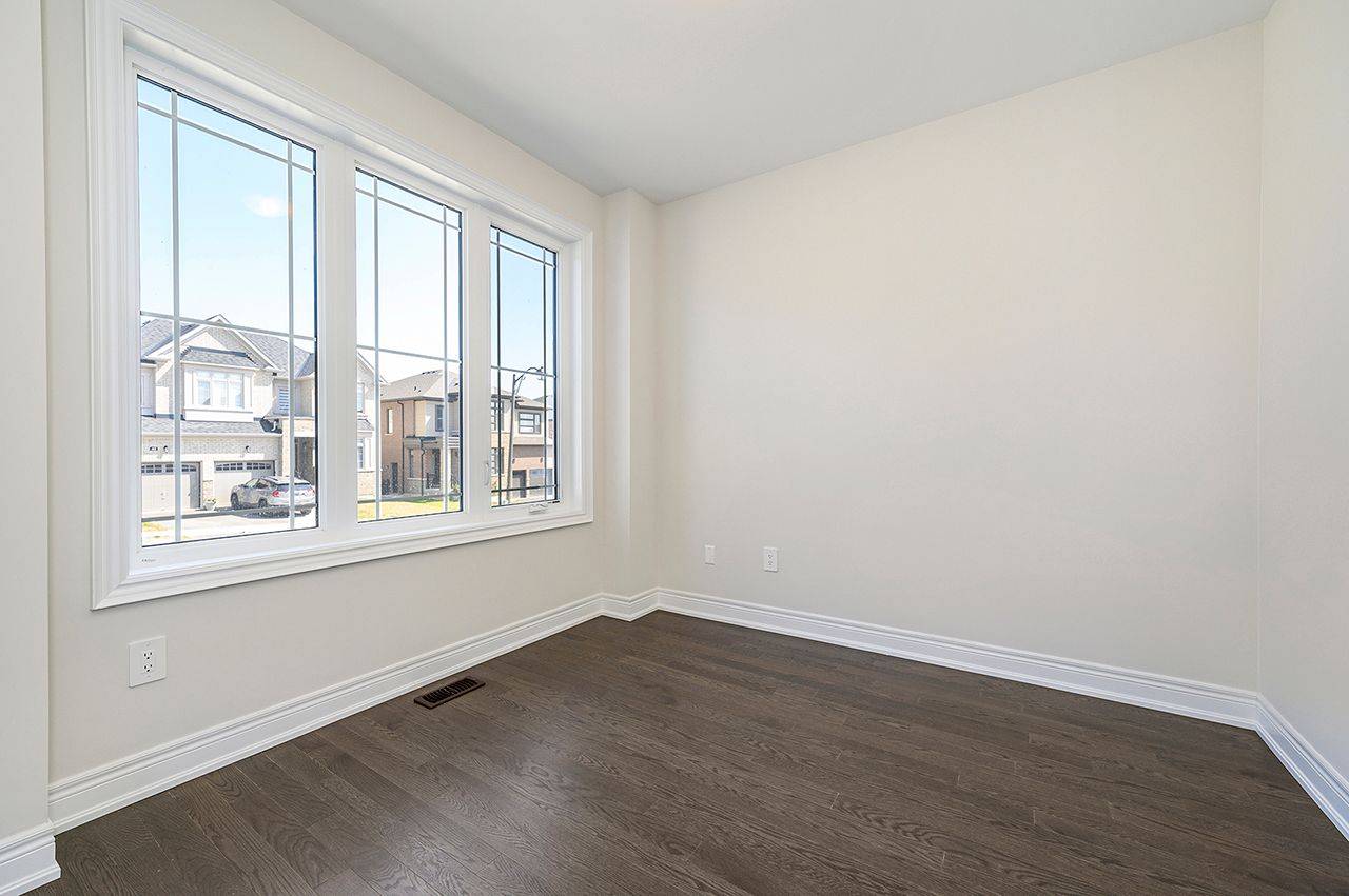 Georgina, ON L4P 0S5,43 Bostock DR