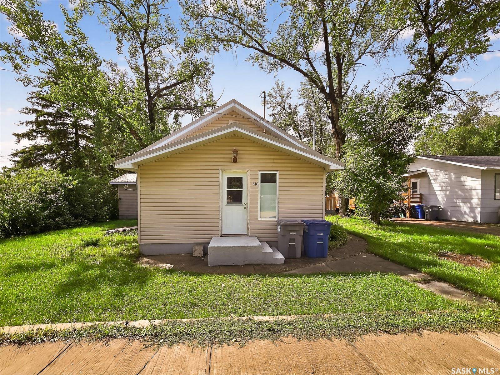 Chaplin, SK S0H 0V0,510 5th STREET