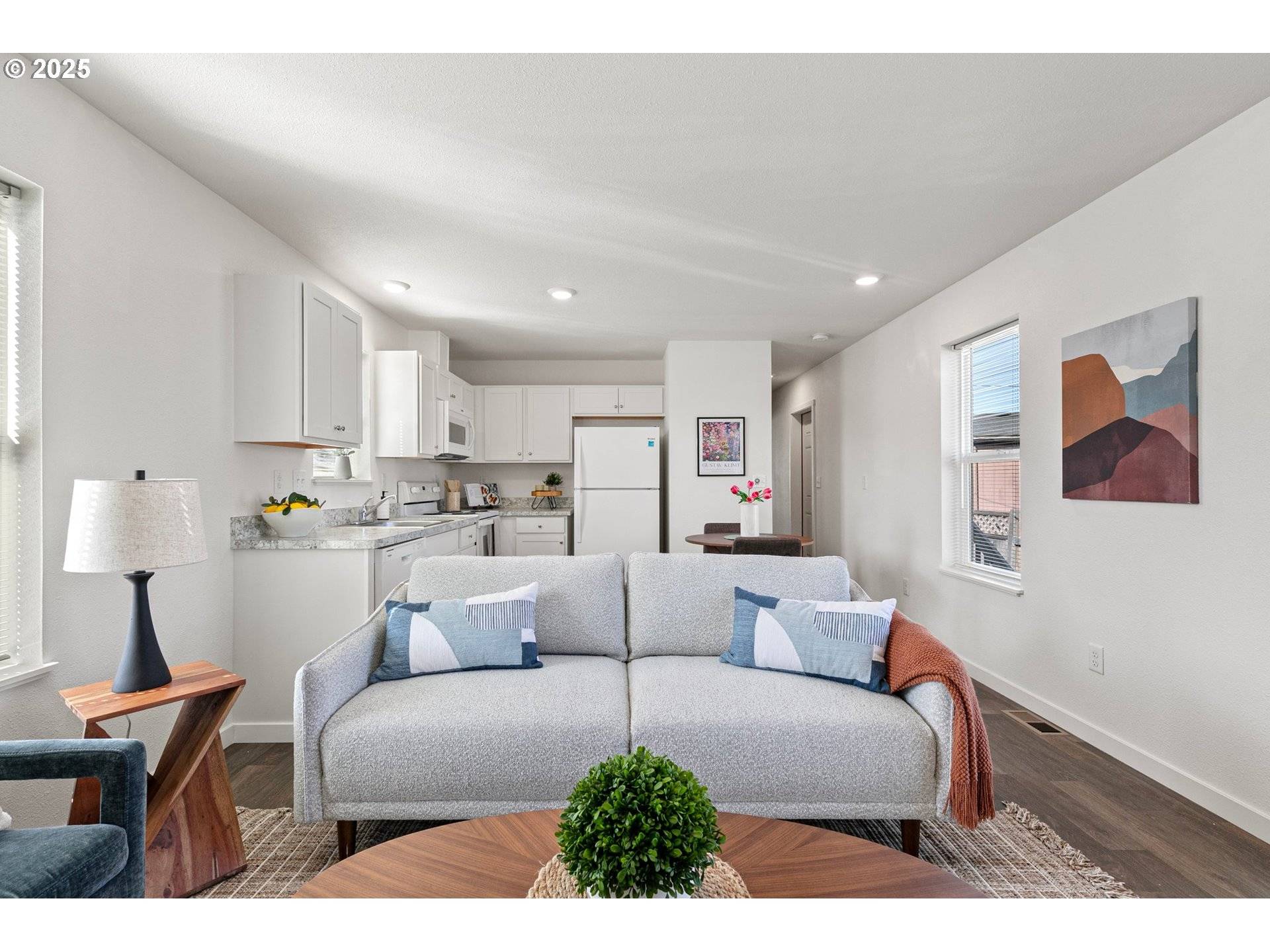 Junction City, OR 97448,1085 W 1ST AVE #8