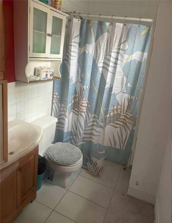 Staten  Island, NY 10310,859 Post AVE