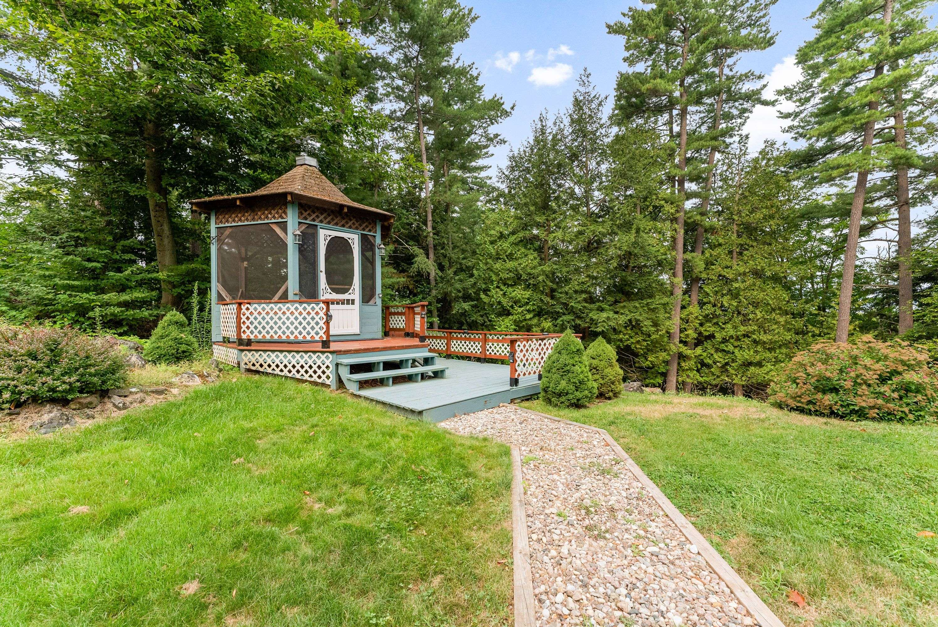 Mcnab/braeside, ON K0A 3L0,155 Dugald RD