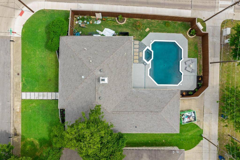 Dallas, TX 75231,7619 Arborgate Street