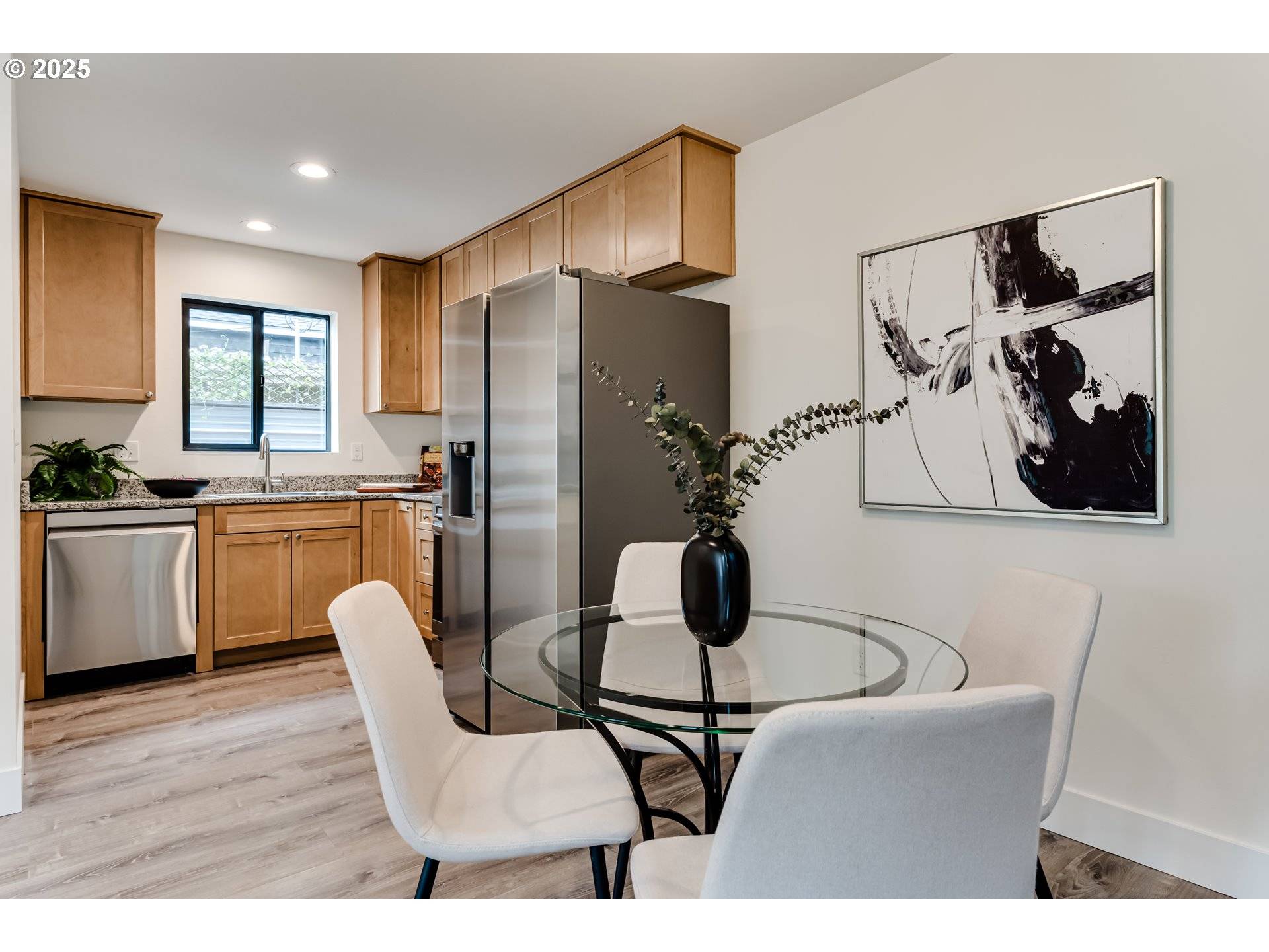 Eugene, OR 97402,9 Monroe #B