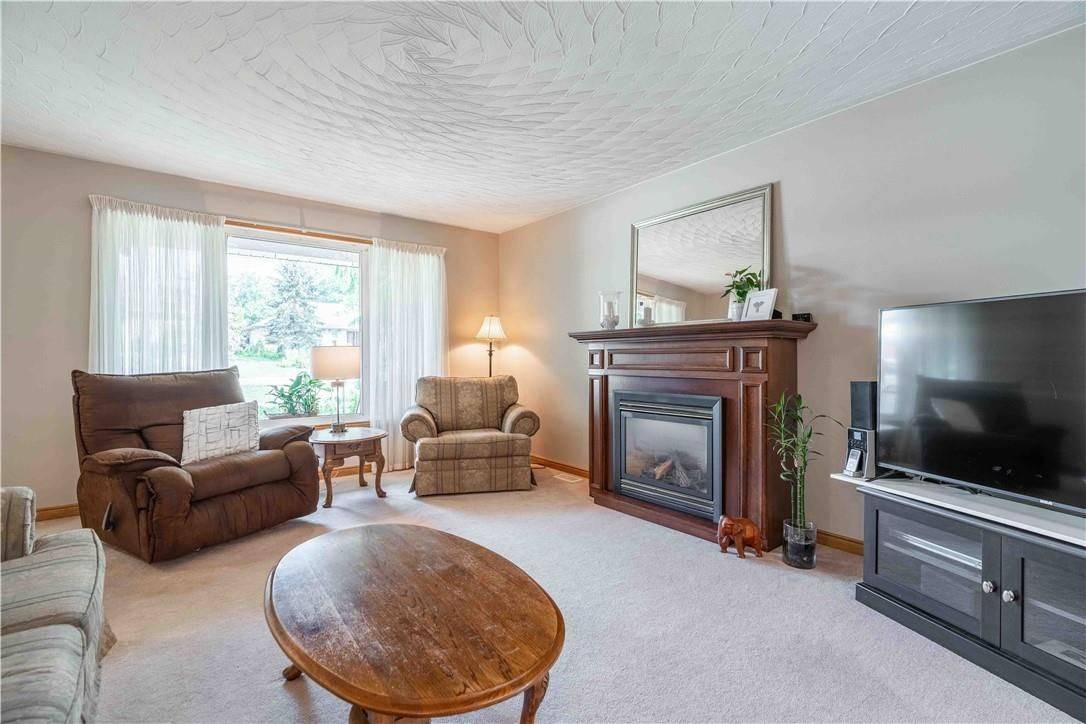 Norfolk, ON N0A 1N6,36 Silver Lake DR