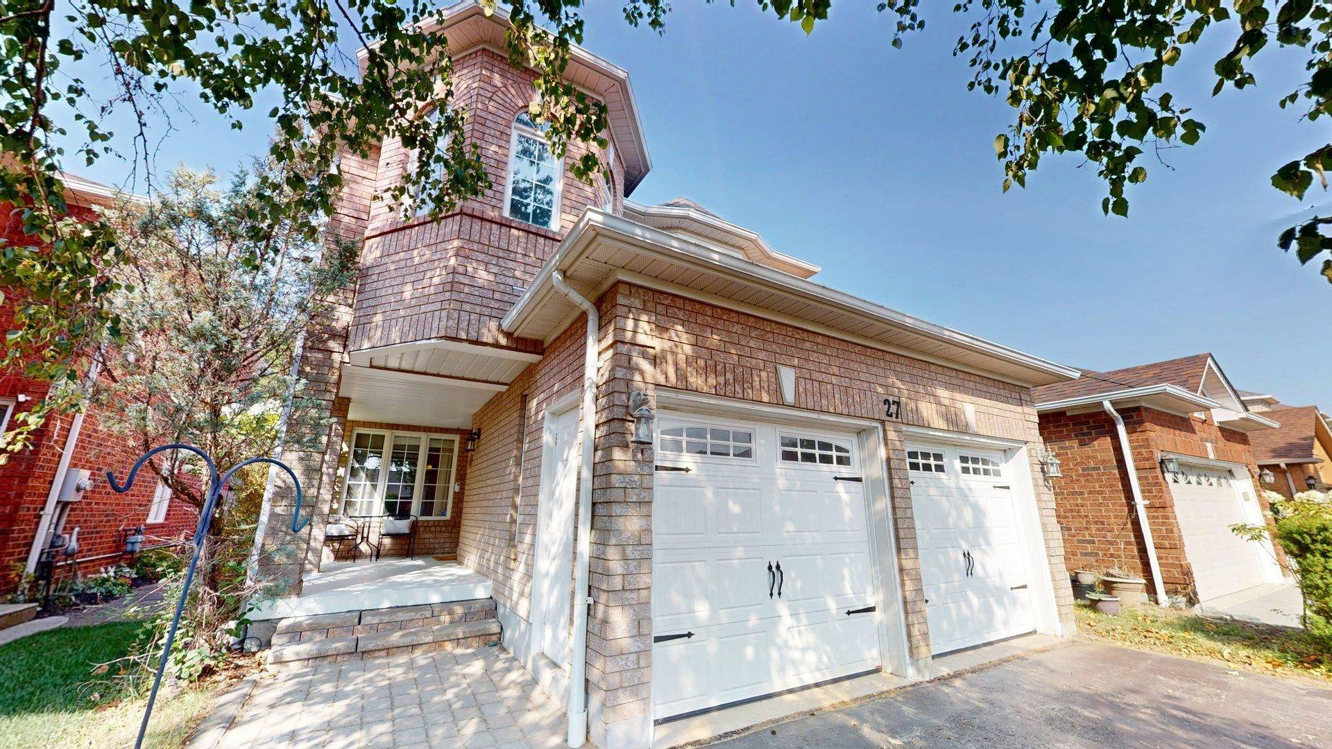 Whitby, ON L1R 2S3,27 Markwood CRES