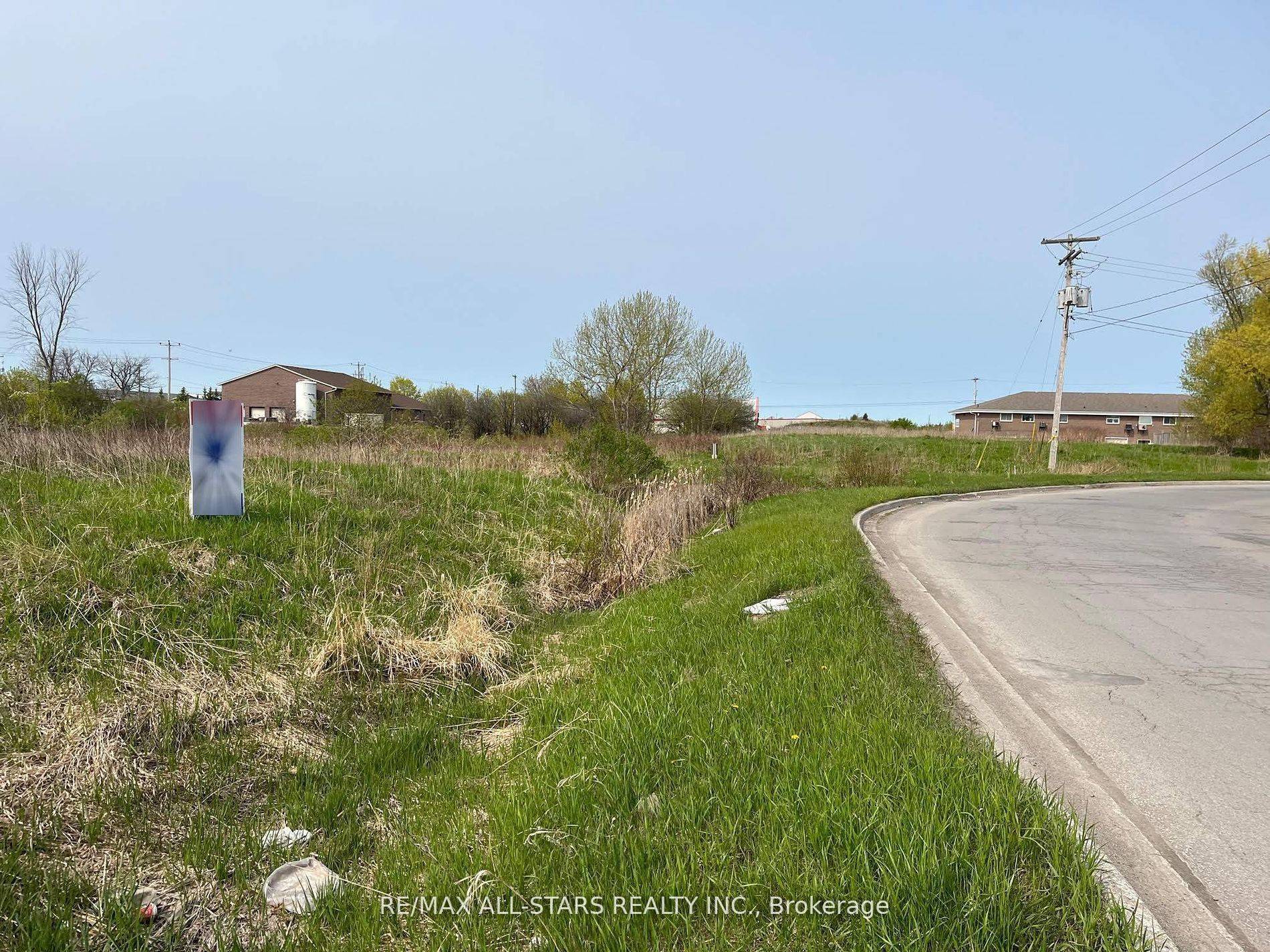 Kawartha Lakes, ON K9V 5Y3,25 Commerce RD