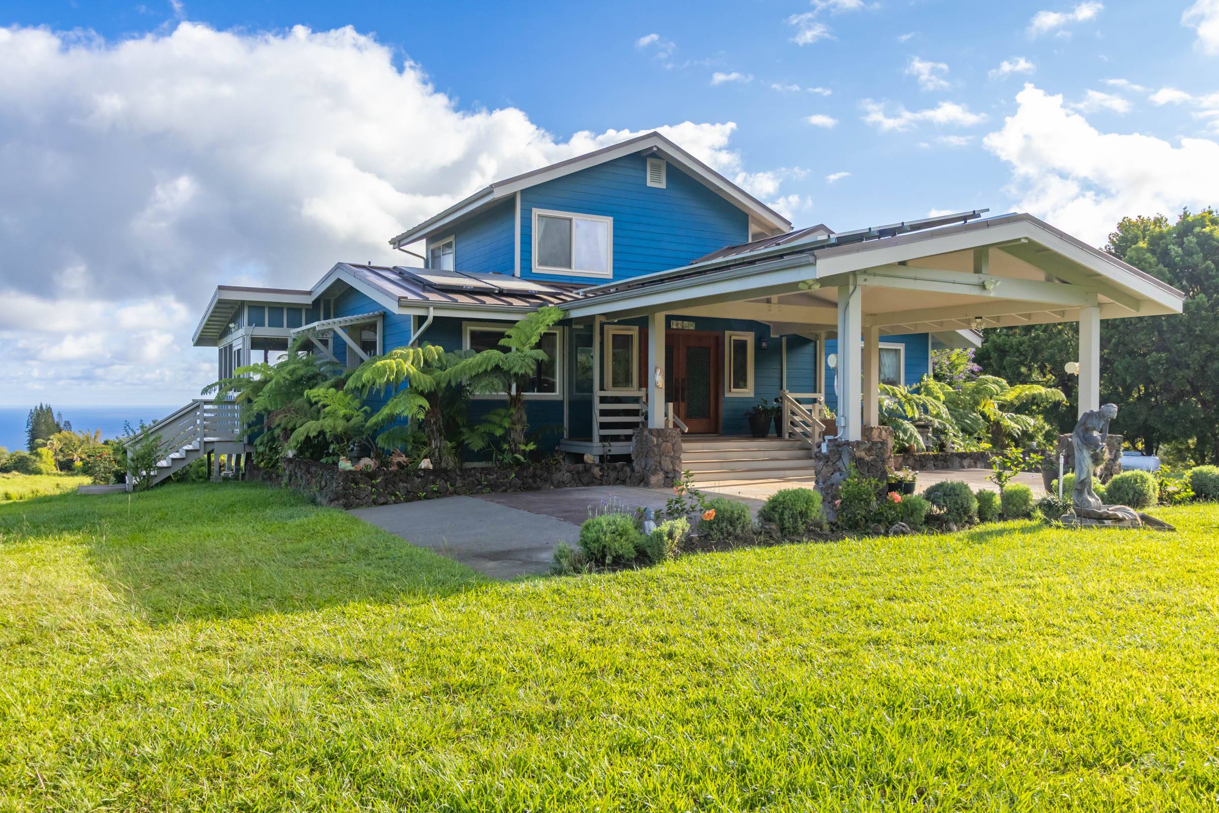 Hawi, HI 96719,55-3640 KAAUHUHU RD