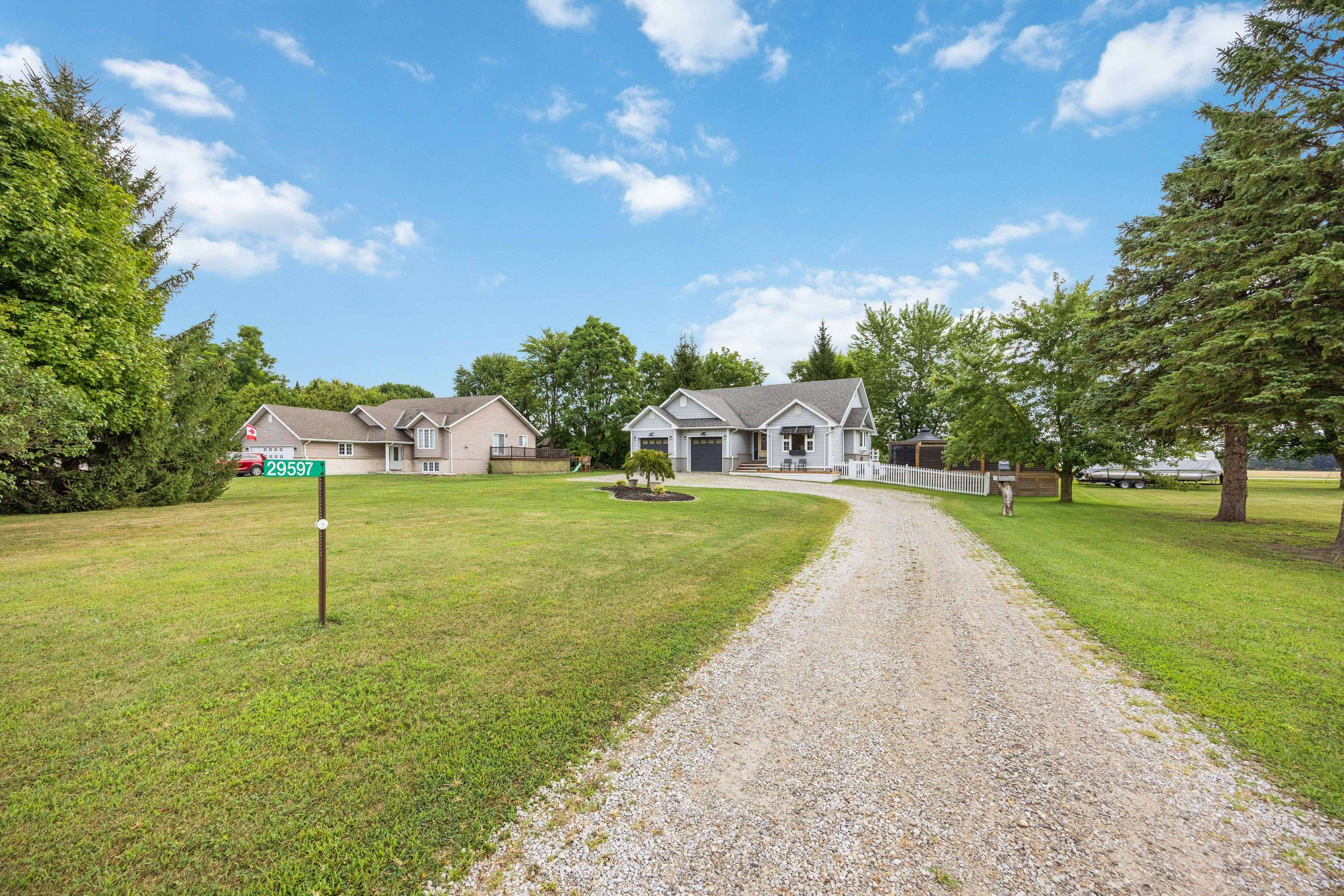 Chatham-kent, ON N8A 4L1,29597 St. Clair Pkwy