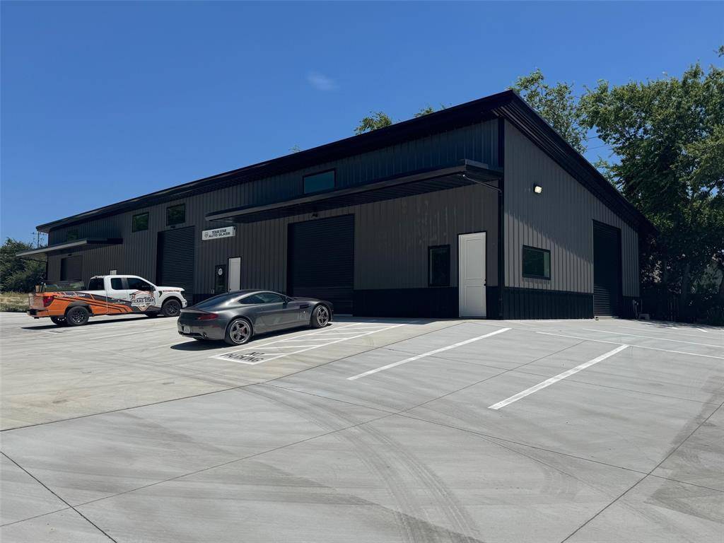 Weatherford, TX 76086,1401 Ranger Highway #203
