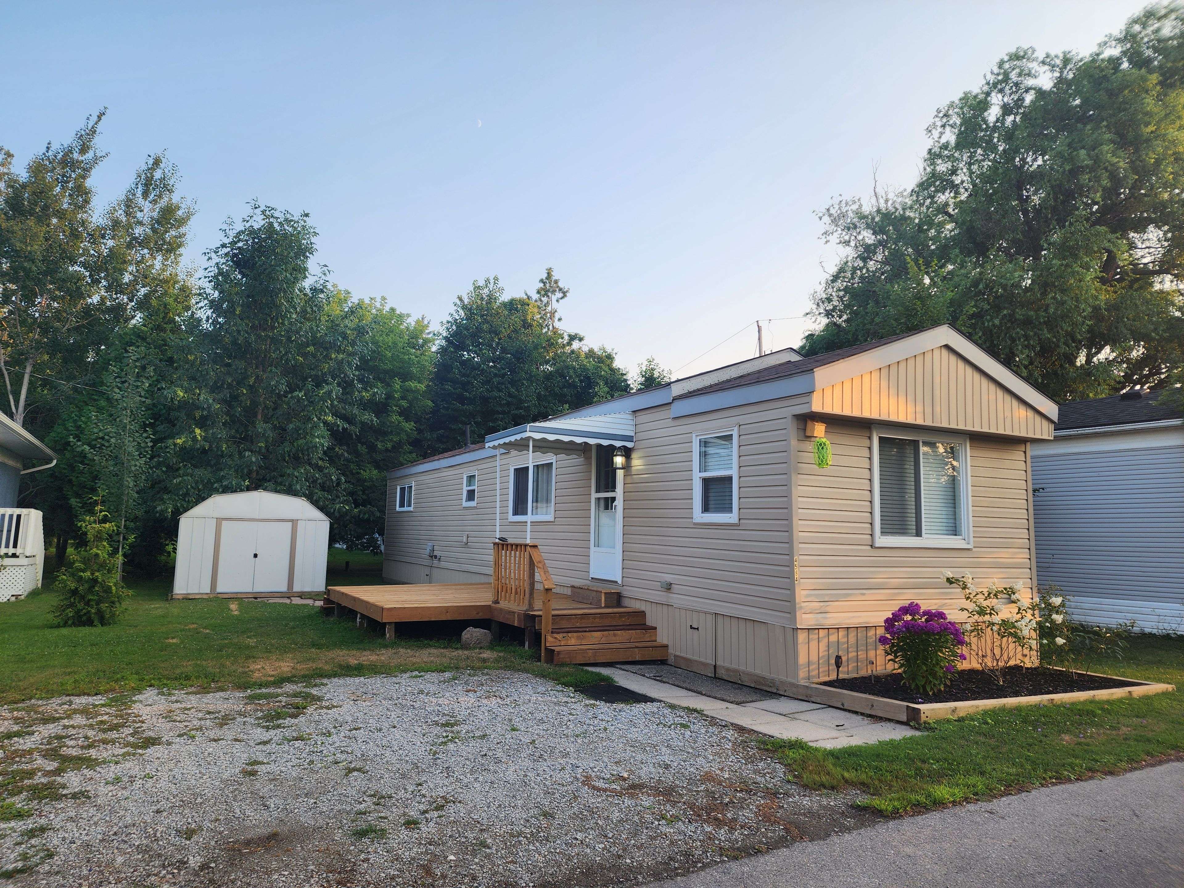 Lincoln, ON L3J 0W1,4584 Abigail LN