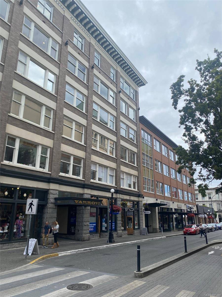 Victoria, BC V8W 1Z9,645 Fort St #214