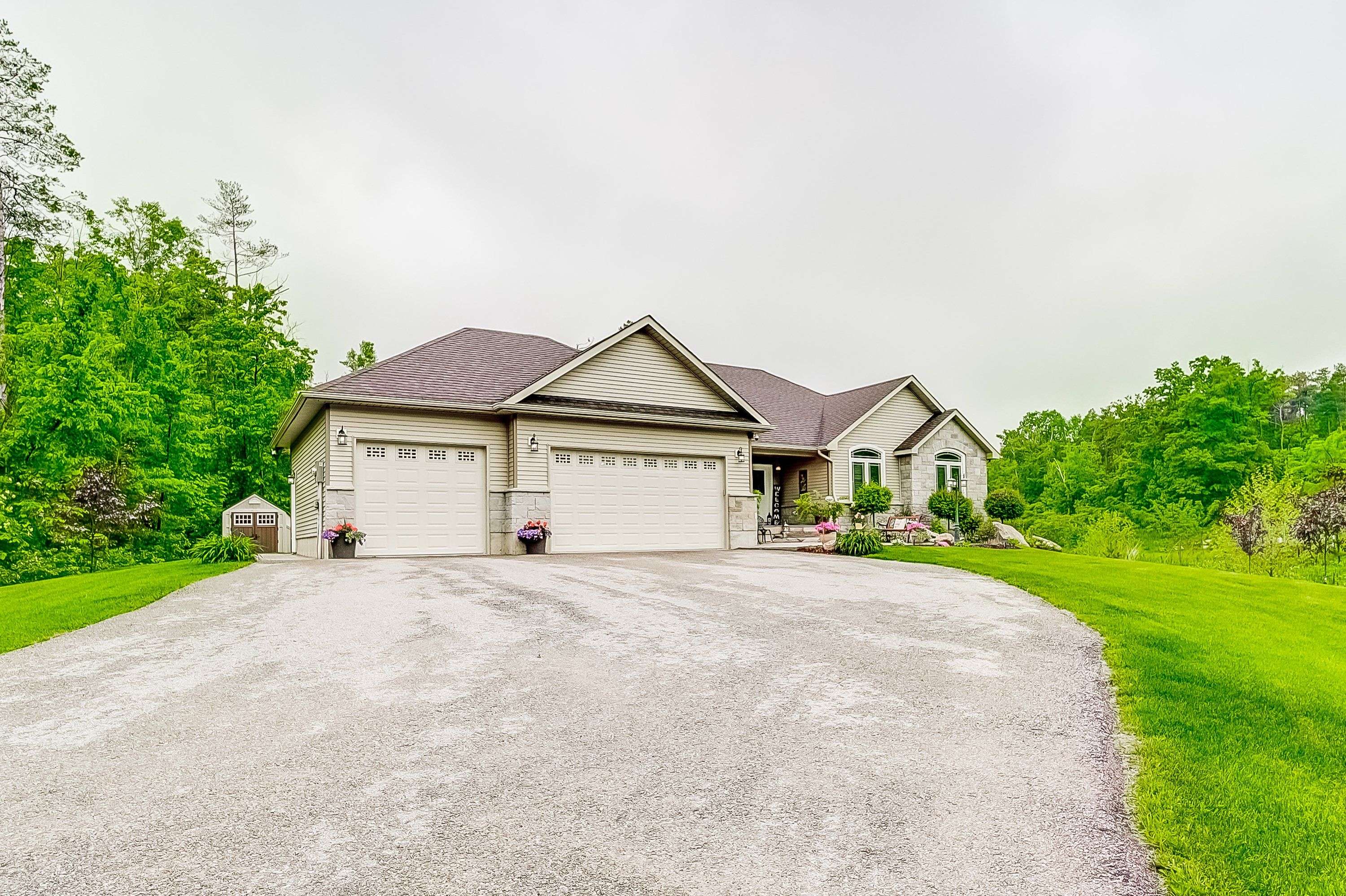 Severn, ON L0K 2C0,1716 Georgian Heights BLVD