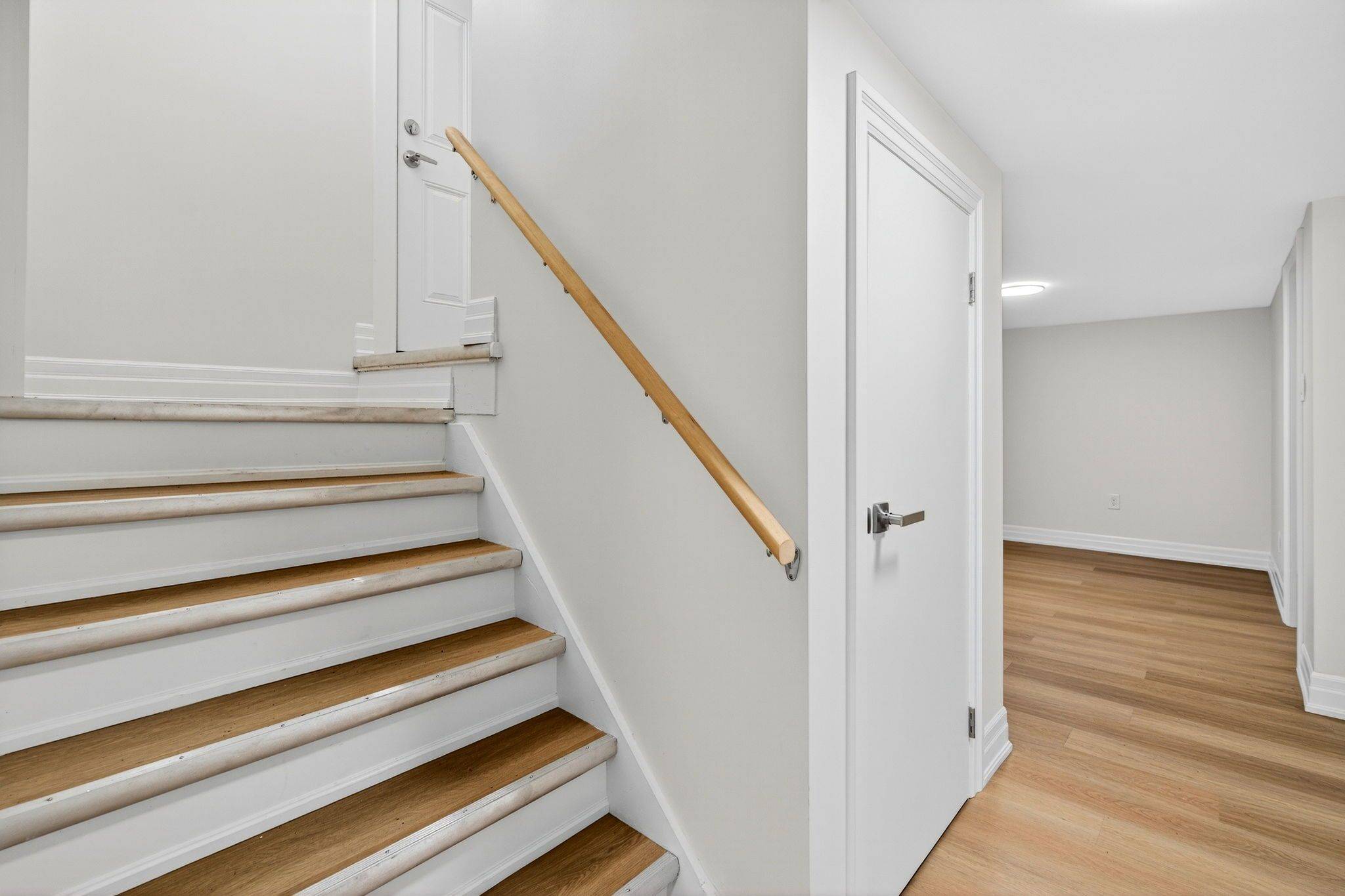 Hamilton, ON L8M 2W6,104 Carrick AVE #LOWER