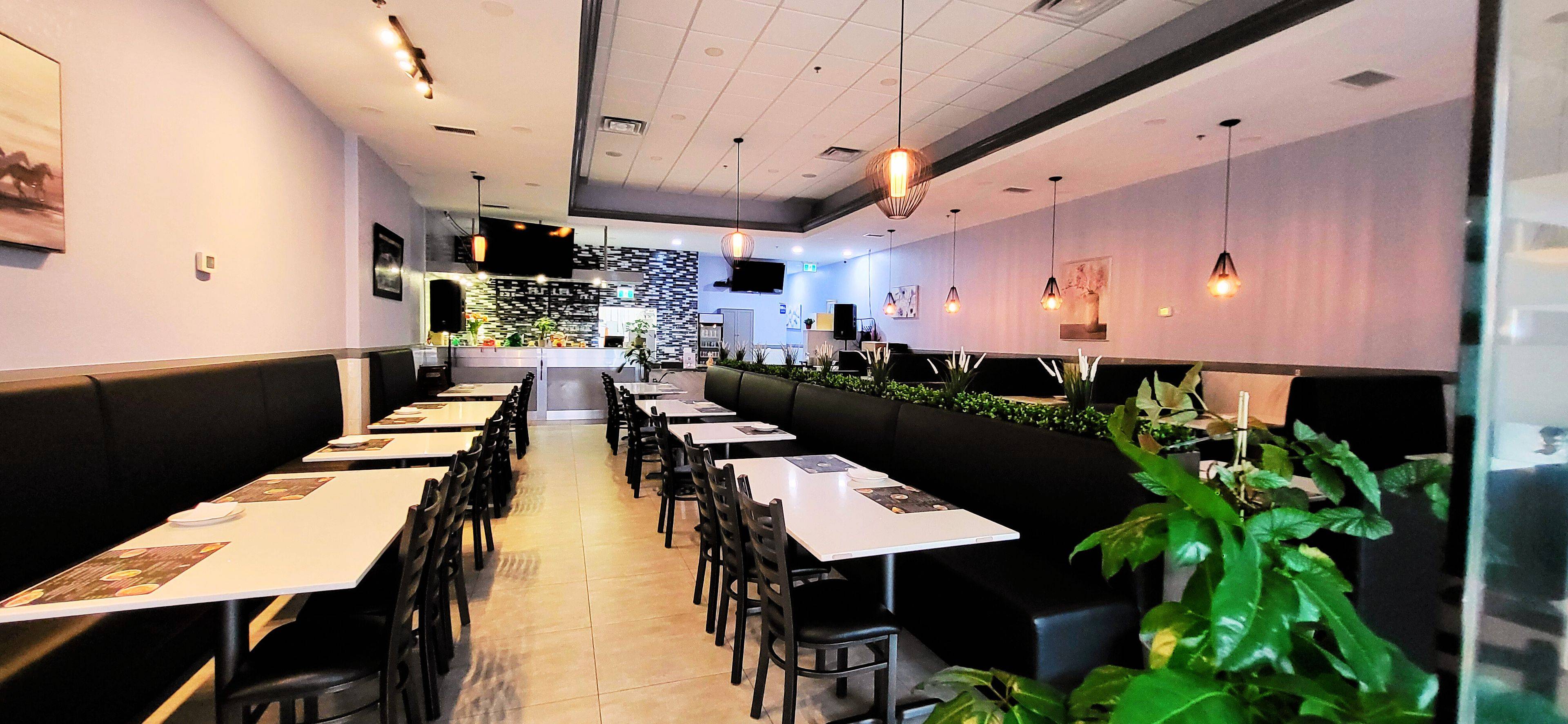 Hamilton, ON L9C 7N1,891 Upper James ST #101, 109